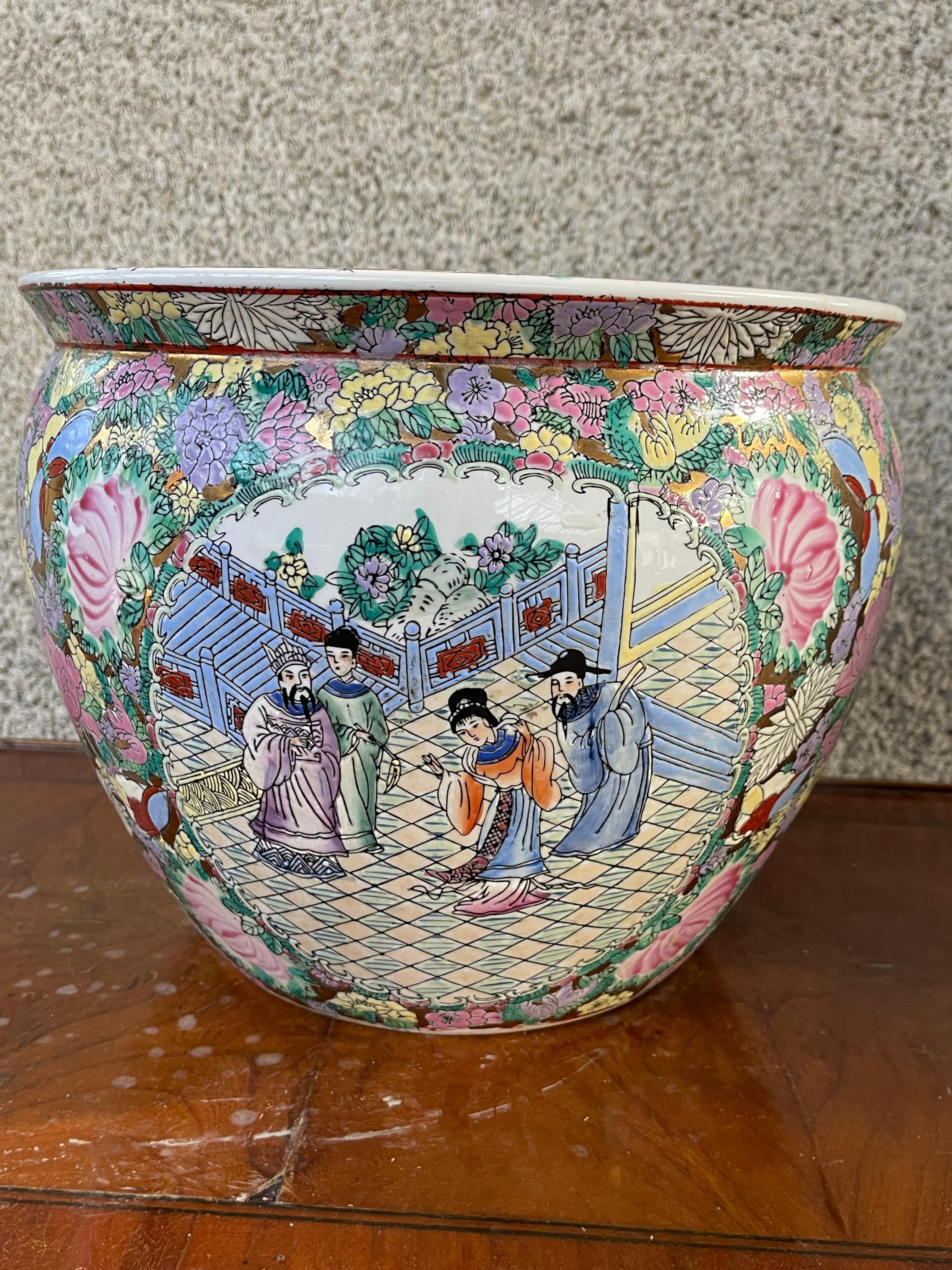 Pareja de Pequeñas peceras de porcelana china del siglo XX Jardinera en Bueno estado para la venta en Southall, GB