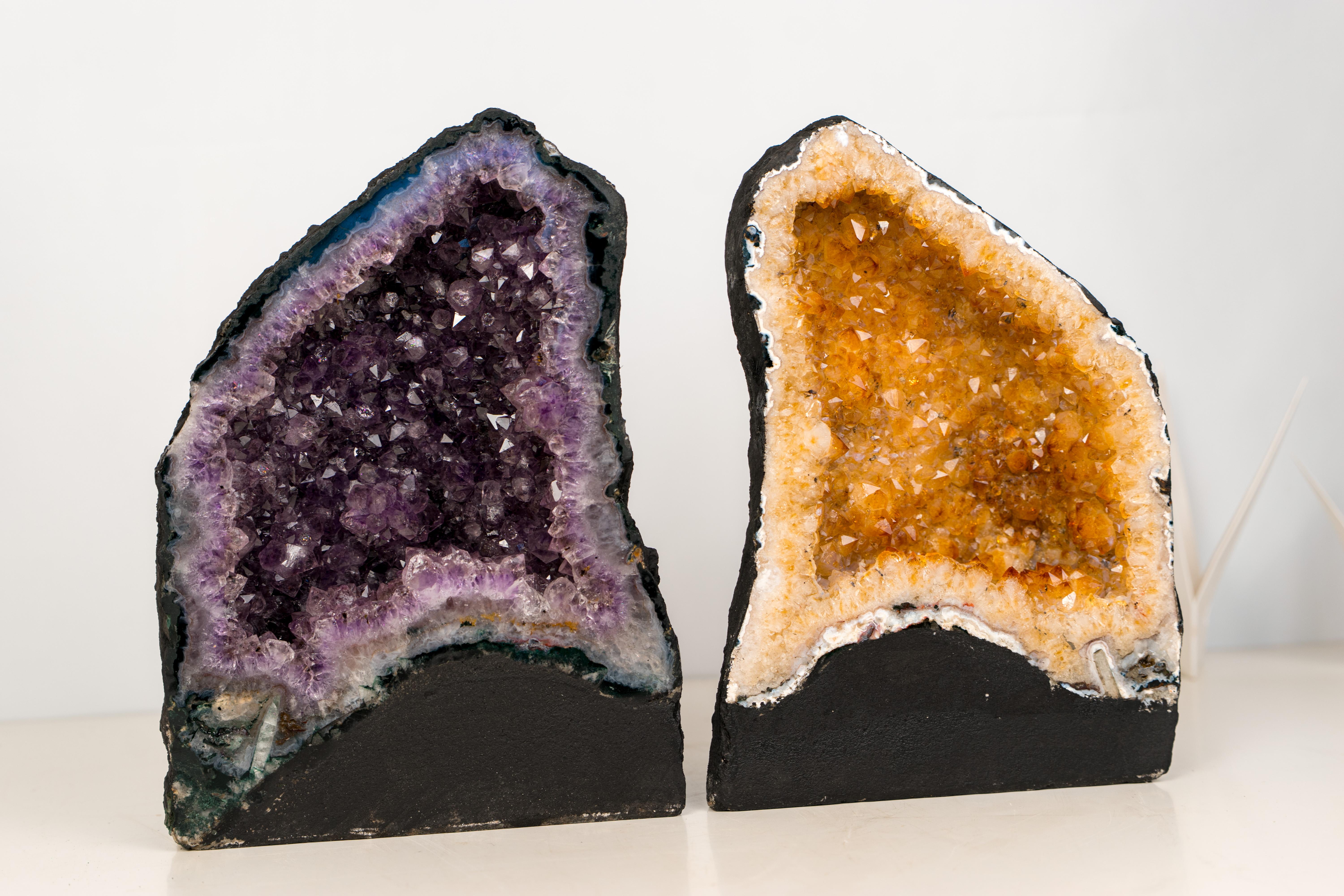 Pair of Small Amethyst and Citrine Cathedral Geodes en vente 4