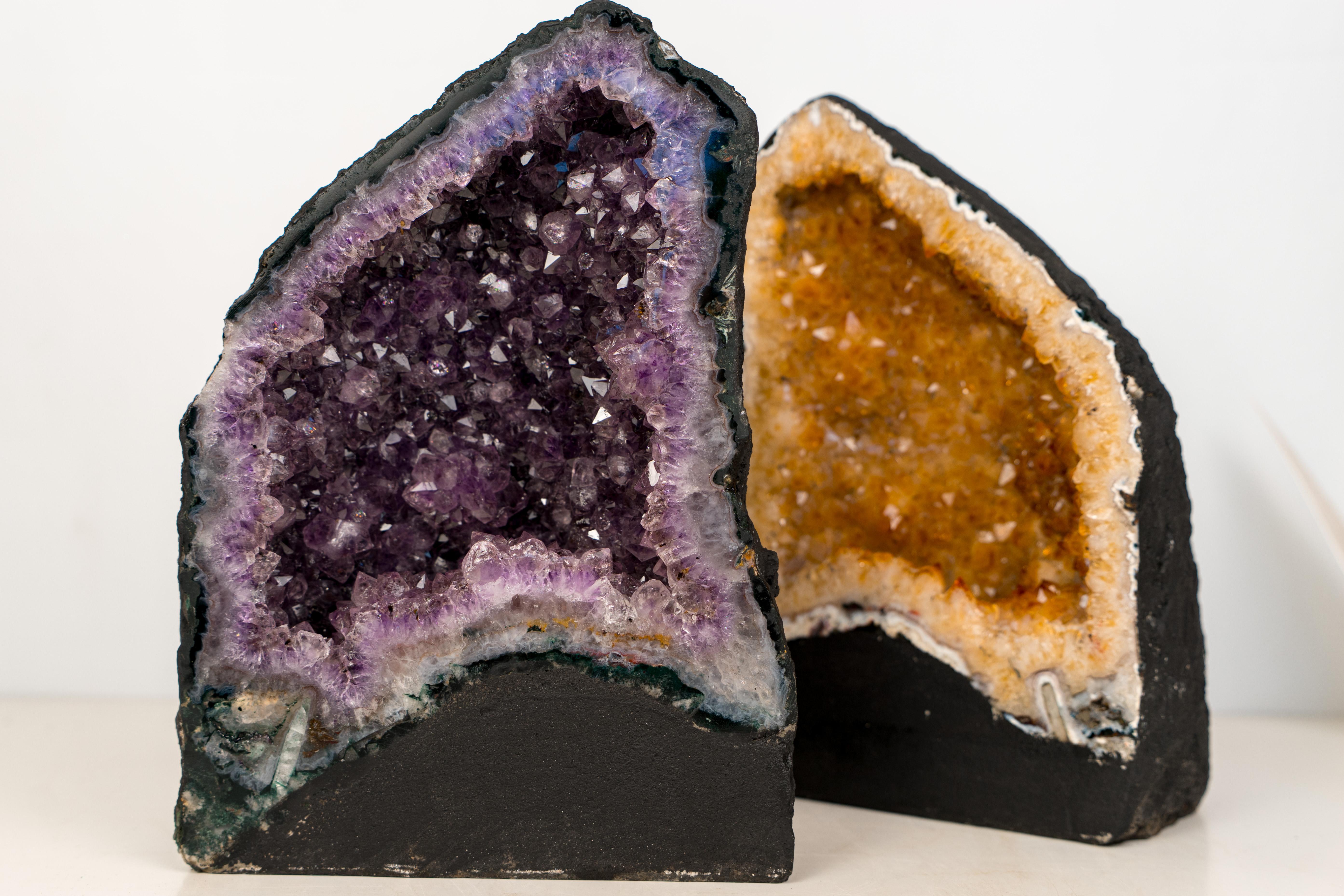 Pair of Small Amethyst and Citrine Cathedral Geodes en vente 1