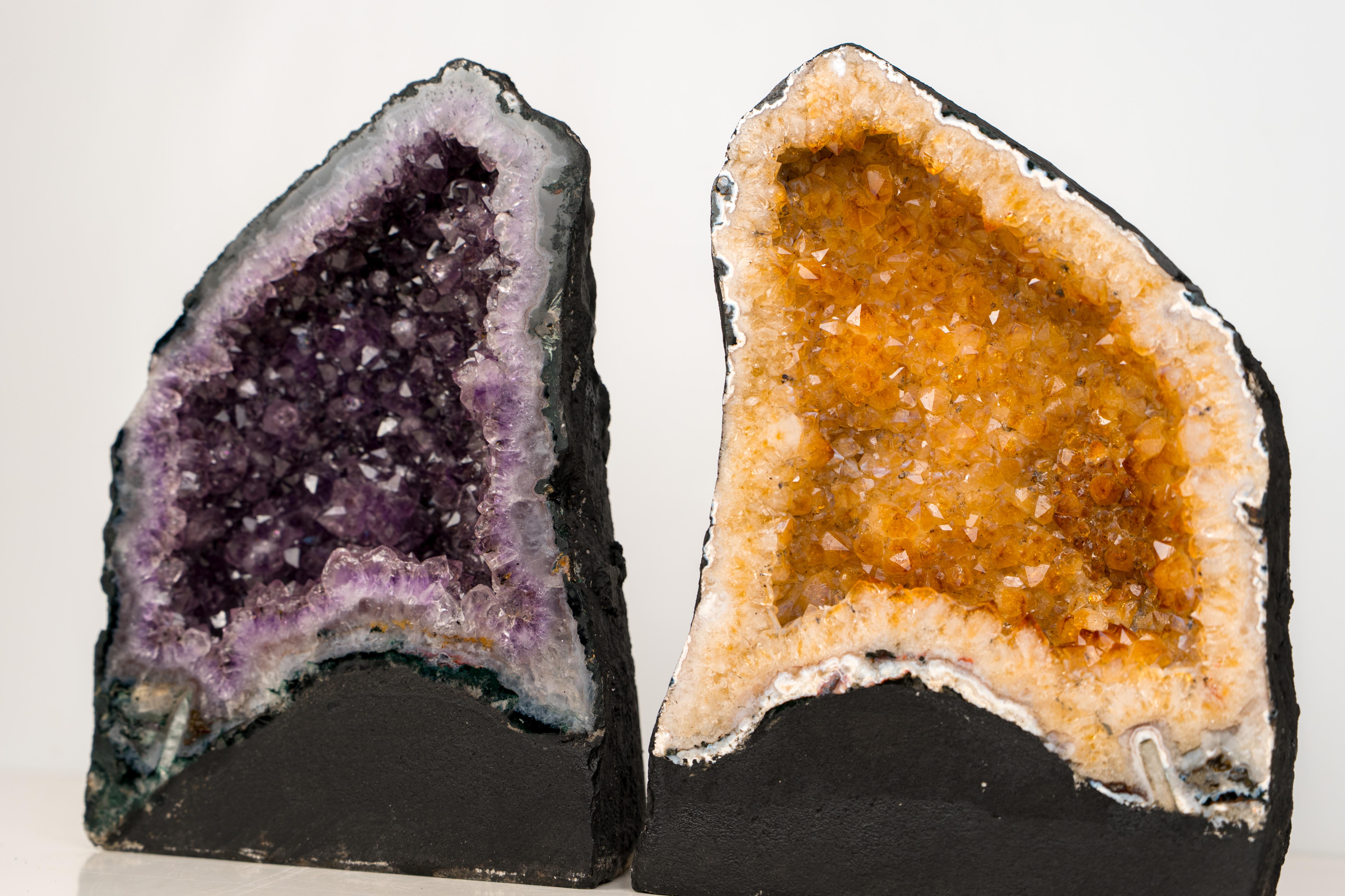 Pair of Small Amethyst and Citrine Cathedral Geodes en vente 2