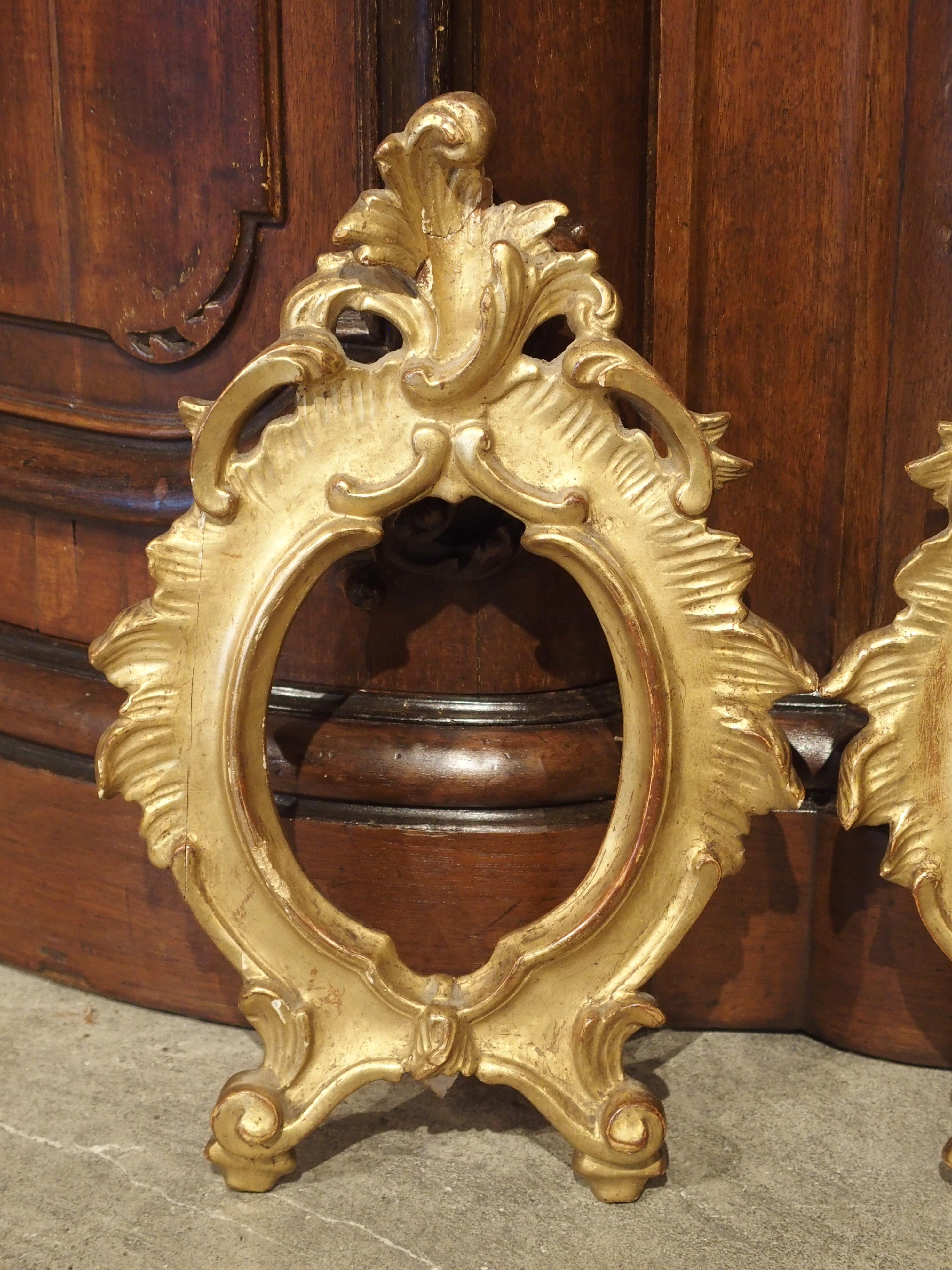 Wood Pair of Small Antique Giltwood Frames from Italy, Early 19th Century