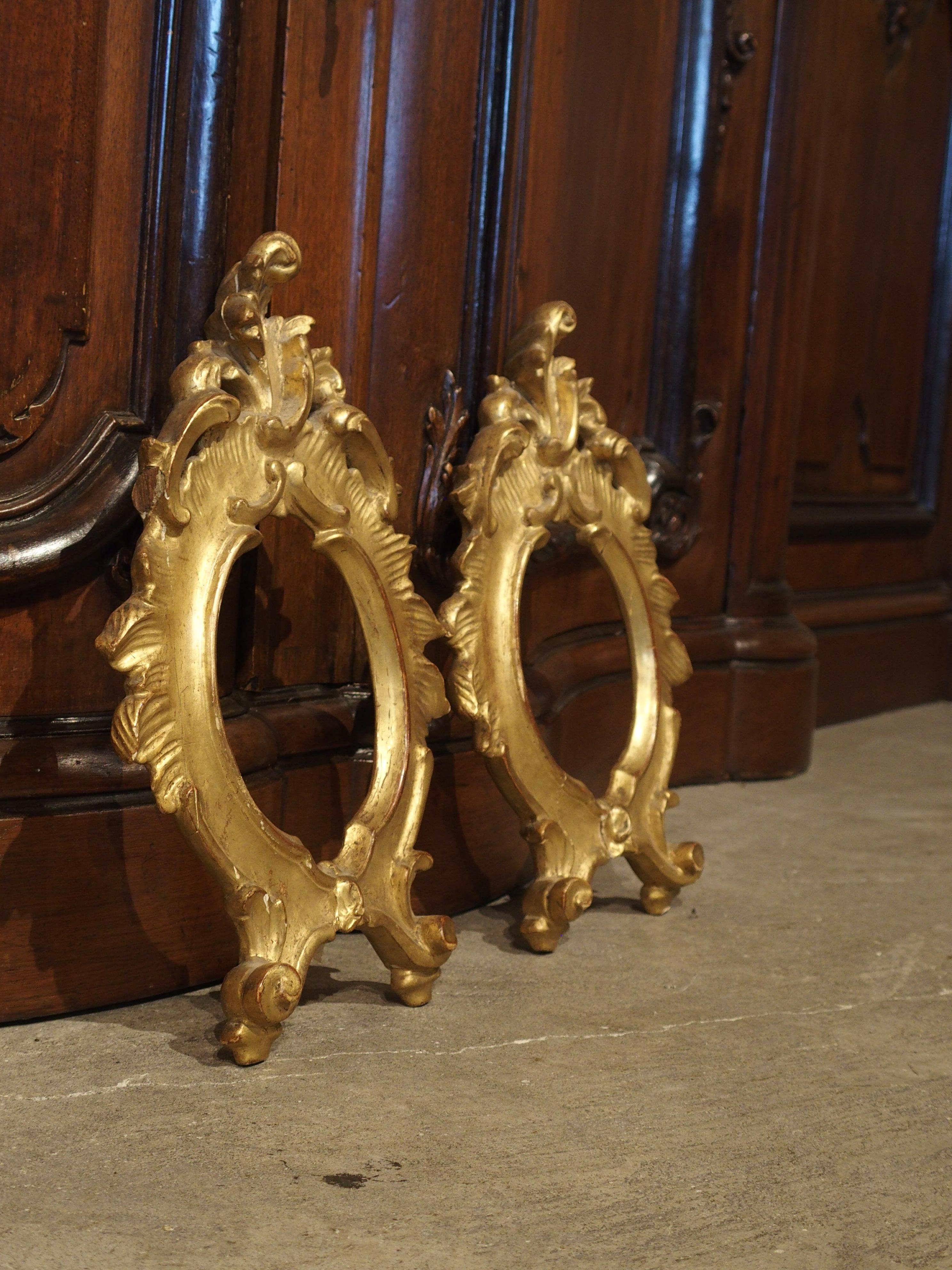Pair of Small Antique Giltwood Frames from Italy, Early 19th Century 1