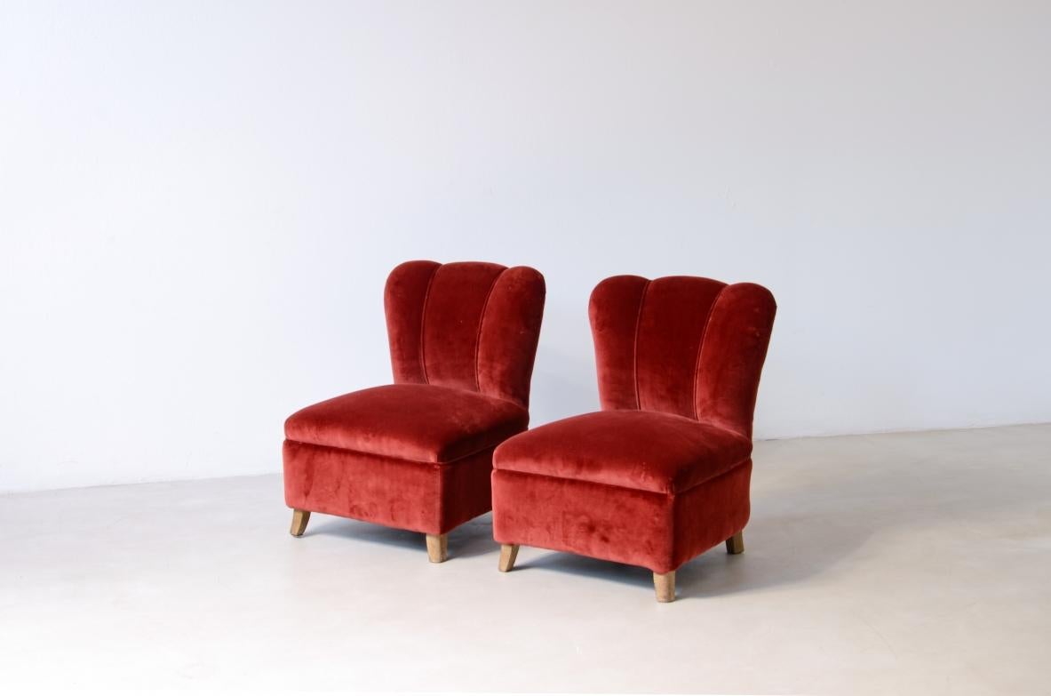 Coppia di poltroncine attribuite a Guglielmo Ultich In condizioni ottime in vendita a Milano, IT