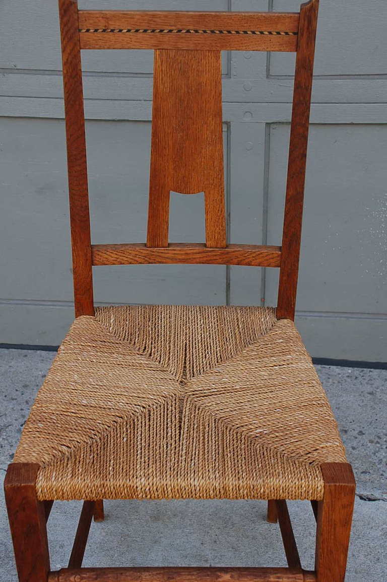 Pair of Small Arts & Crafts Oak Side Chairs In Good Condition In Los Angeles, CA