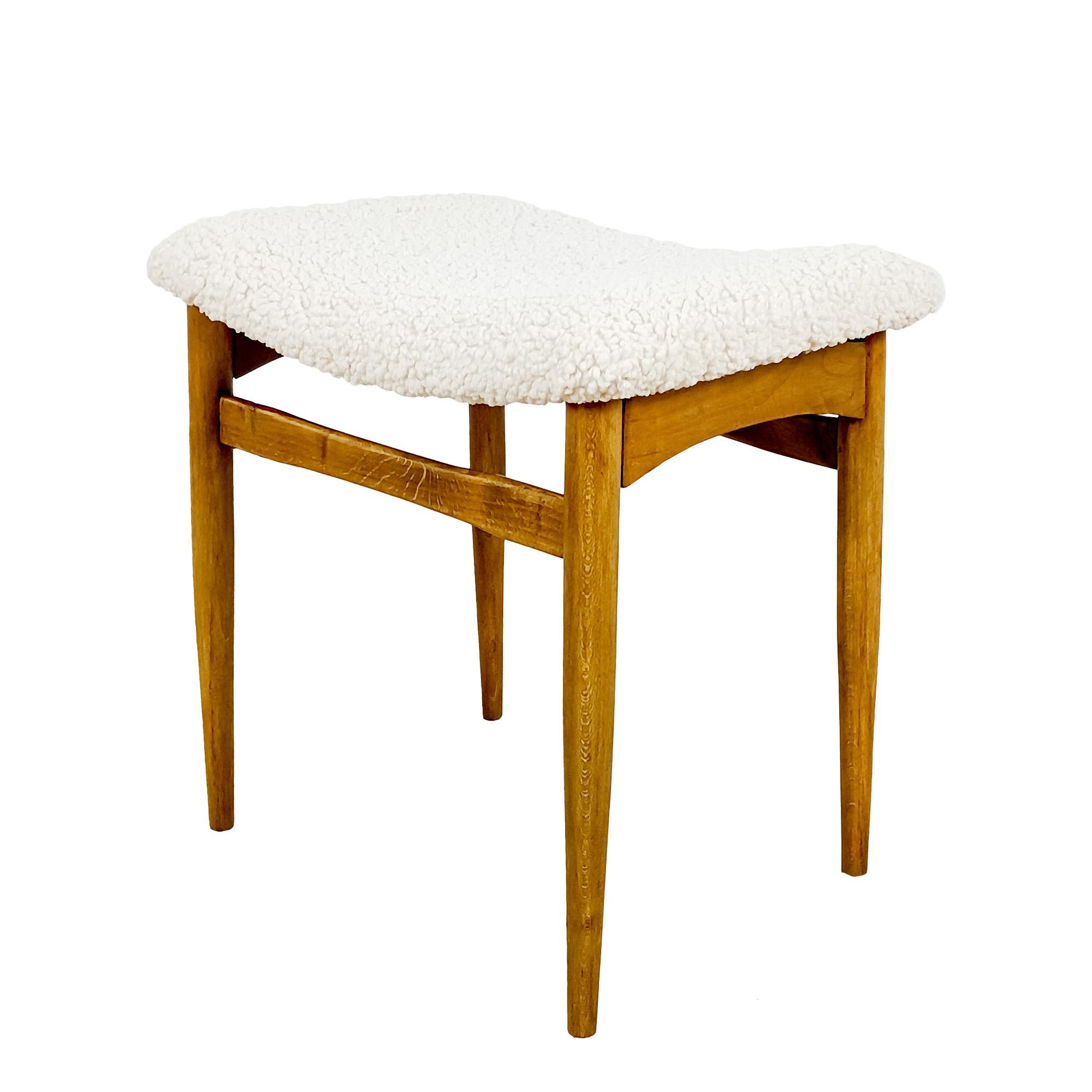 Mid-Century Modern Paire de petits bancs - Espagne 1960 en vente