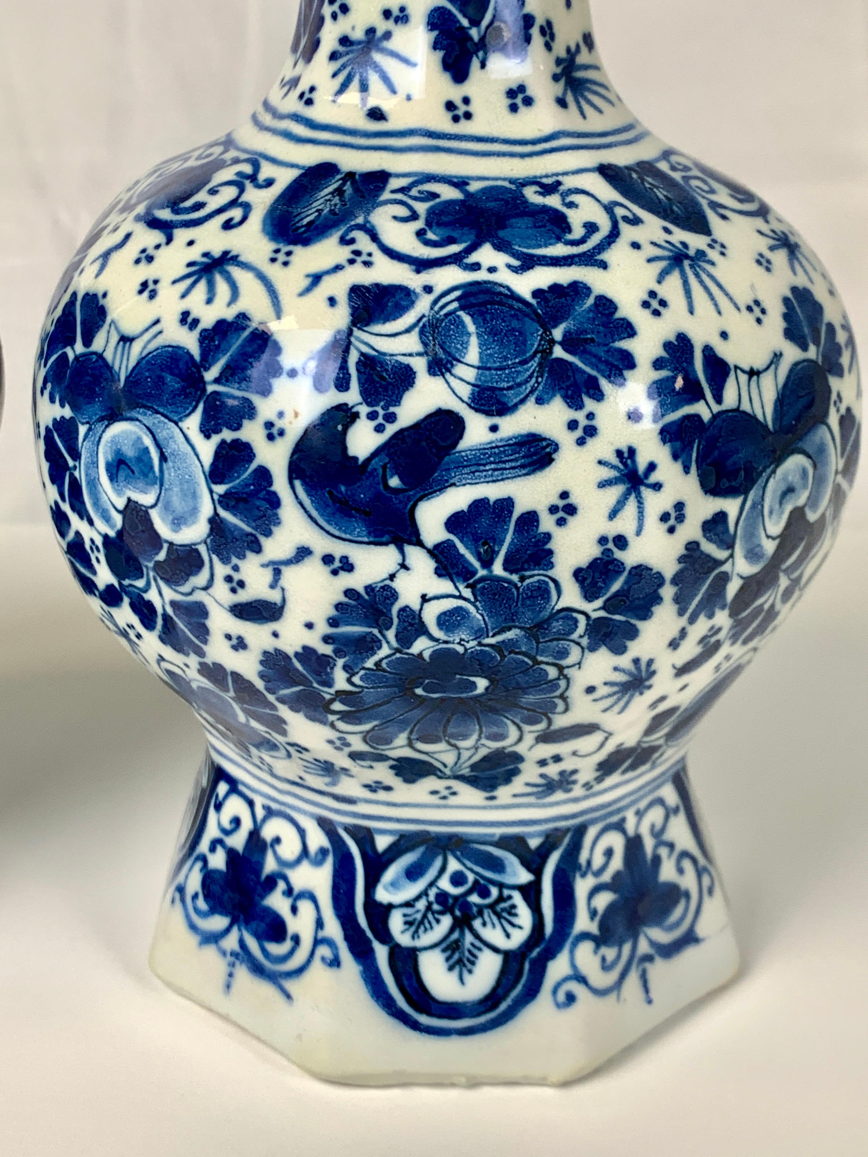 delft blue vases