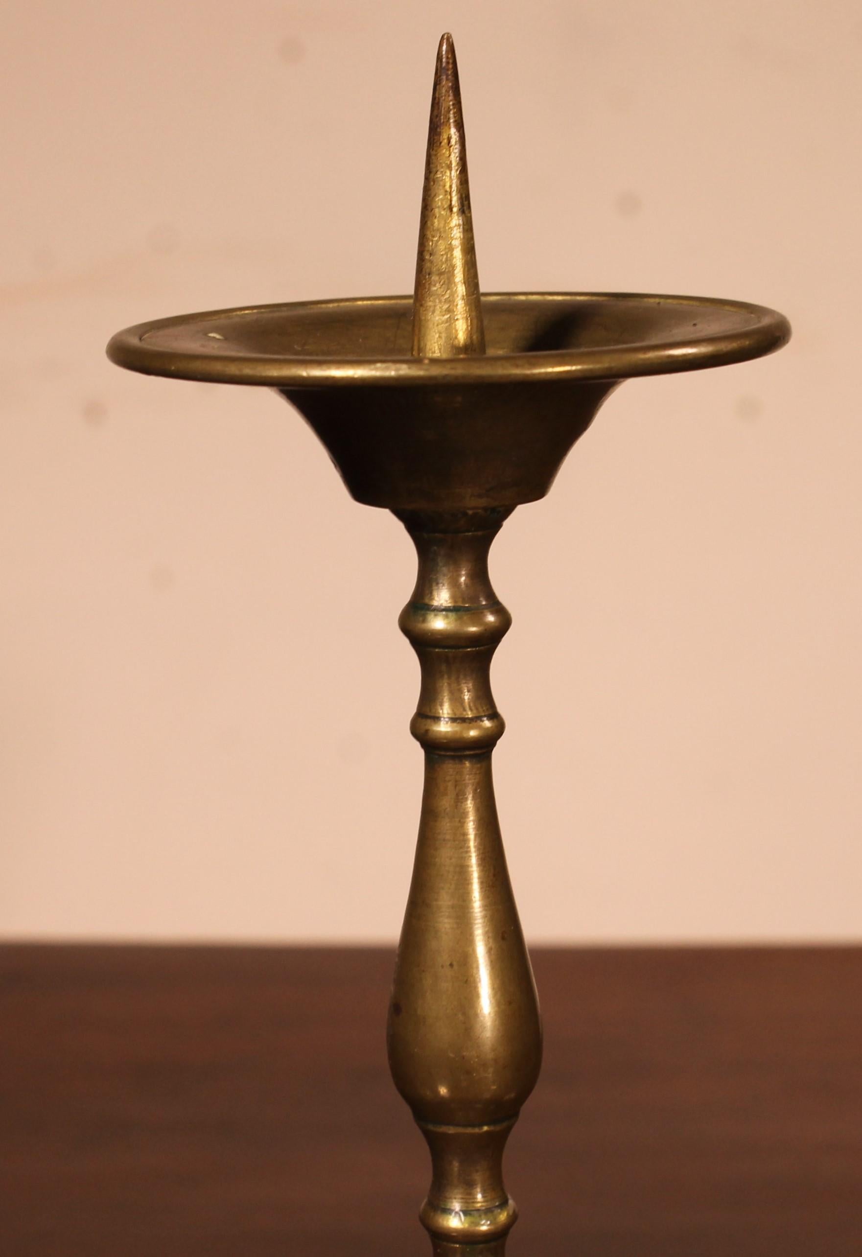 Pair of Small Candlesticks in Bronze, 18th Century In Good Condition For Sale In Brussels, Brussels
