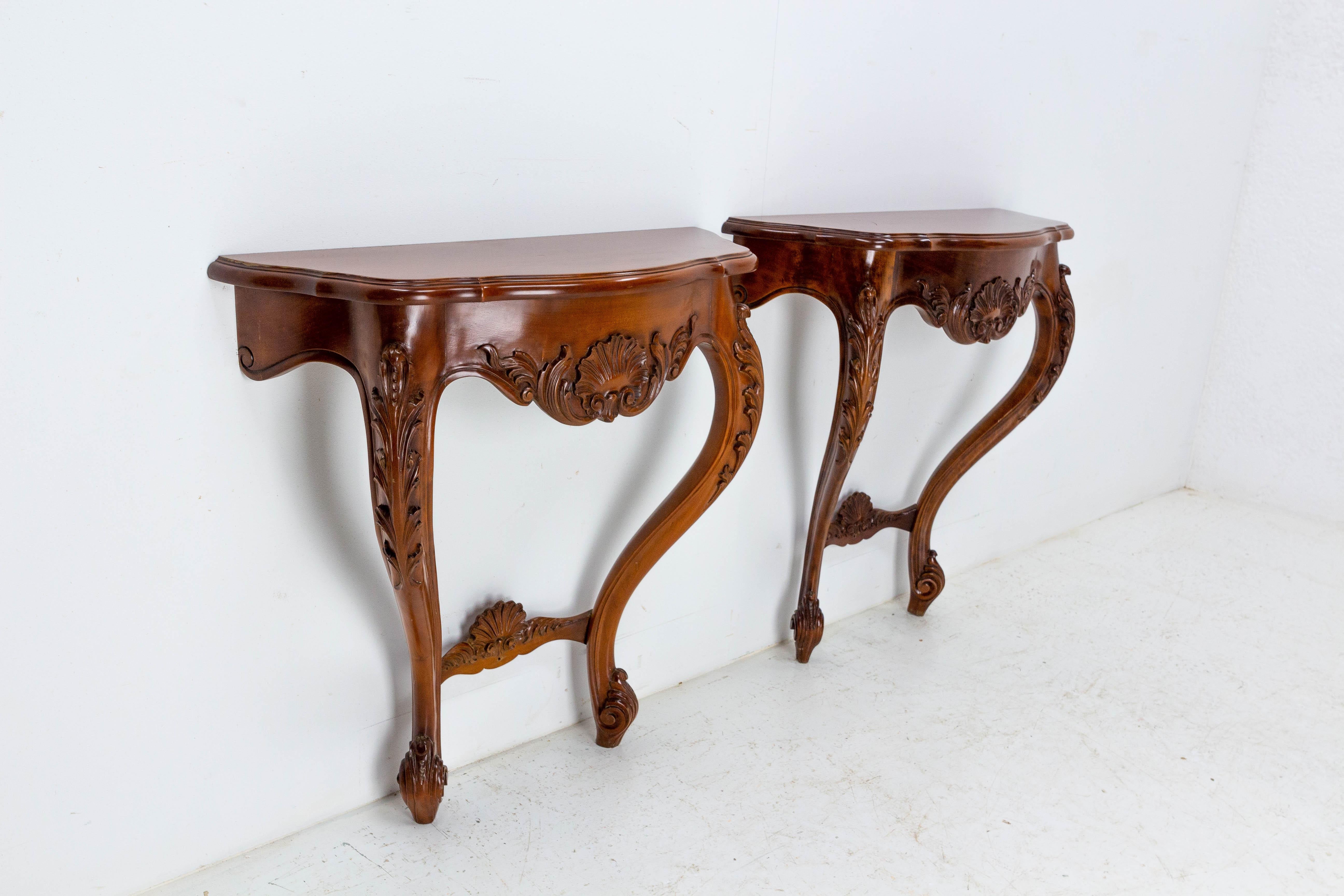 Pair of Small Console Tables French Brackets Wall Mounted Shelves Louis XV Style In Good Condition In Labrit, Landes