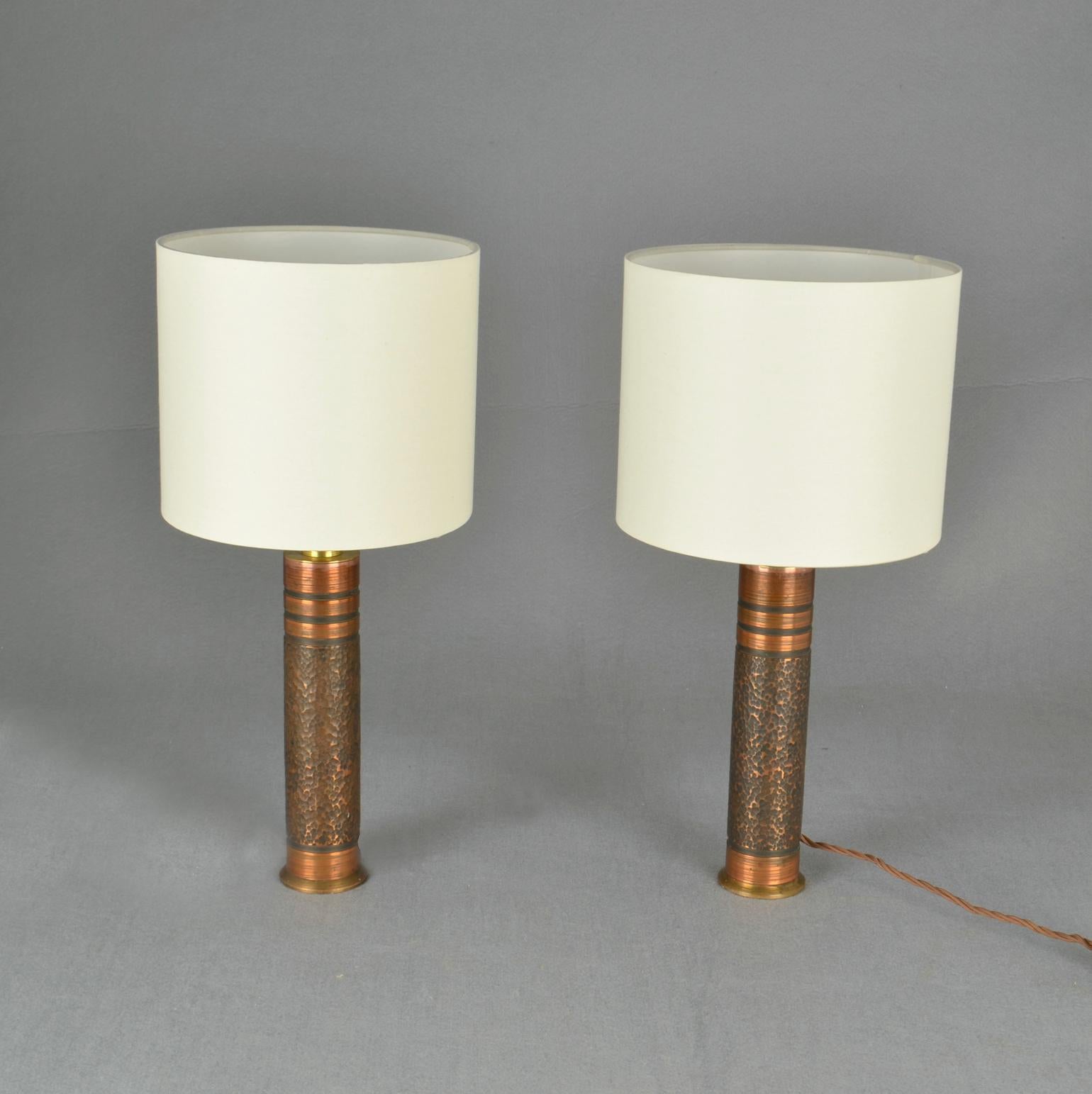 Late 20th Century Pair of Small Copper Cylinder Table Lamps  For Sale