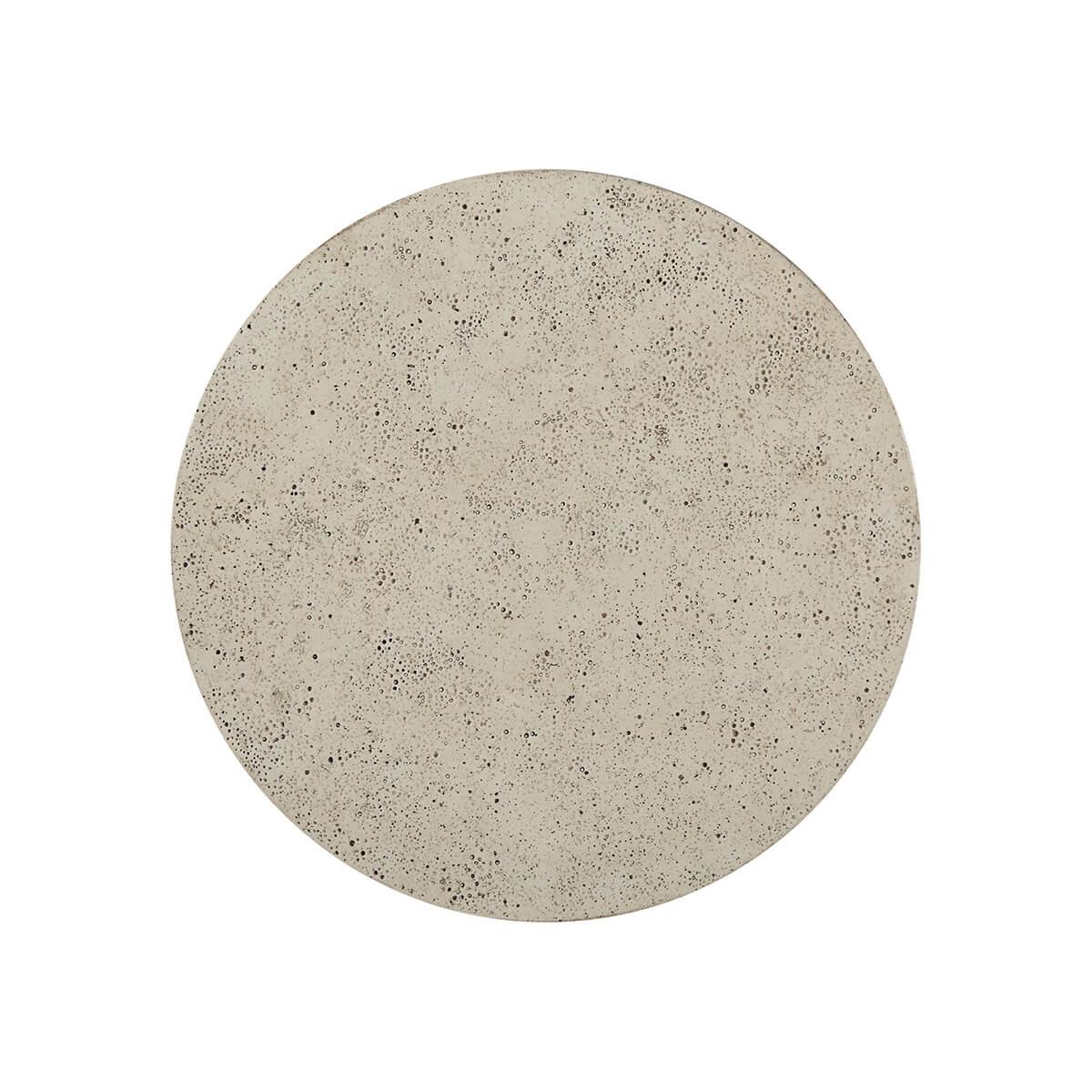 Ein kleiner Akzenttisch aus gemaserter Esche in unserem Dark Earth Finish mit einer Platte aus unserem steinähnlichen, porösen Mineral Finish.
Abmessungen: 12,25