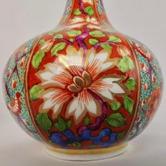 Pair of Small Derby Bottle Vases, Kakiemon Pattern, 1800-1825