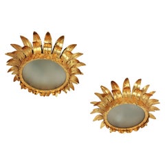 Coppia di piccole lampade neoclassiche francesi in ferro dorato Crown of Light