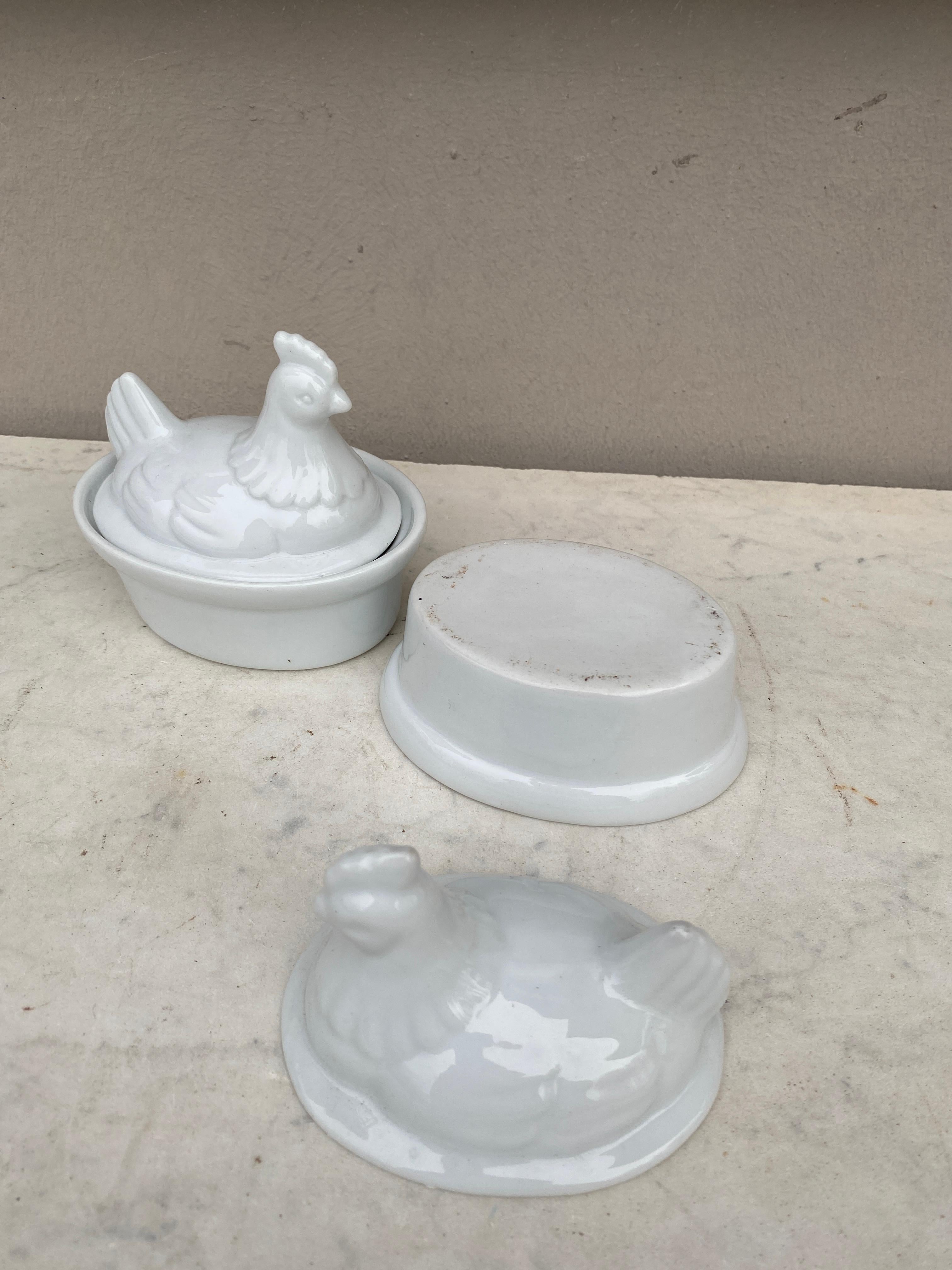 Pair of Small French White Porcelain Hen Pâté Tureen In Good Condition For Sale In Austin, TX