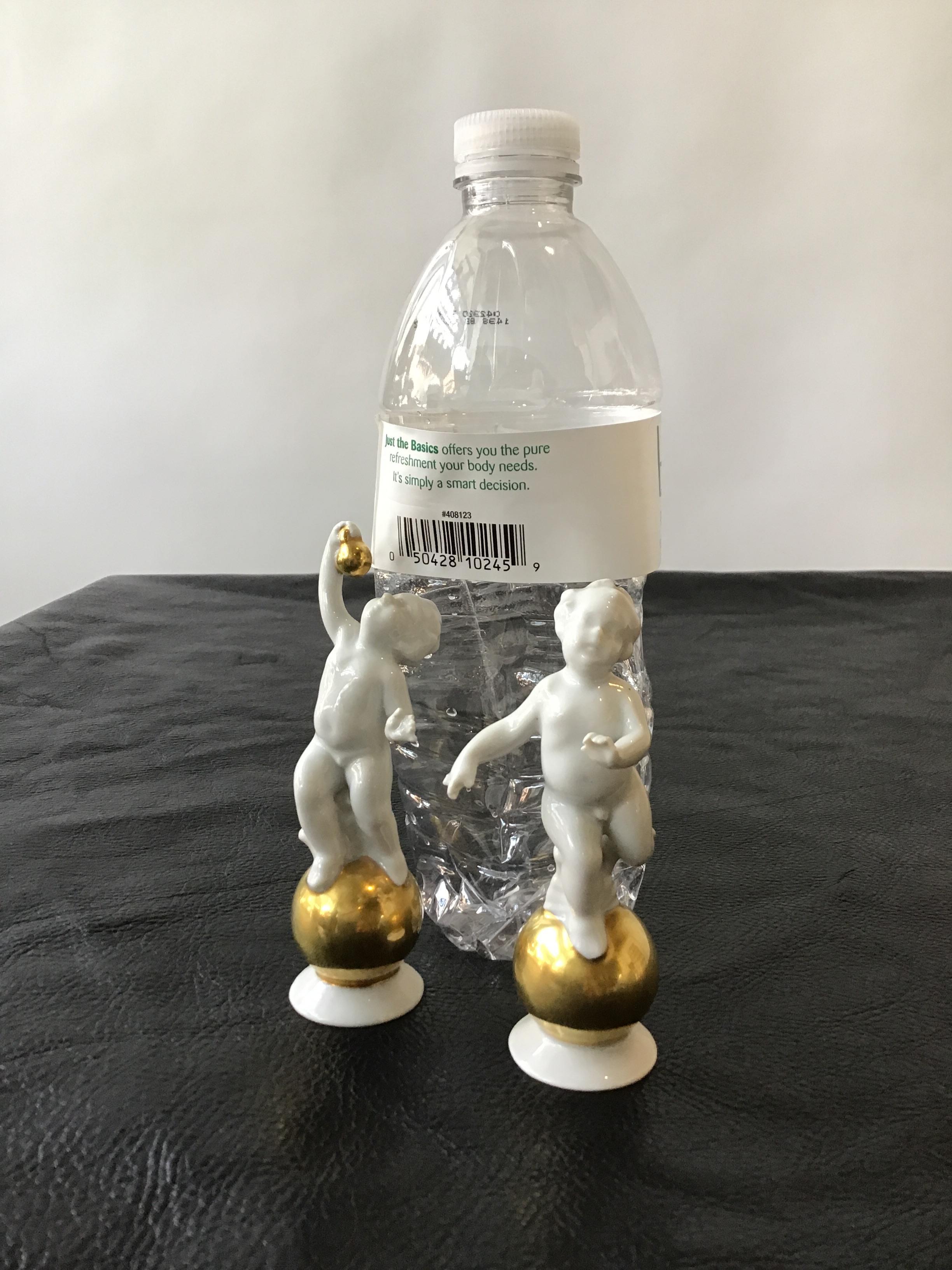 Paire de petits puttis en porcelaine de Gerold 4