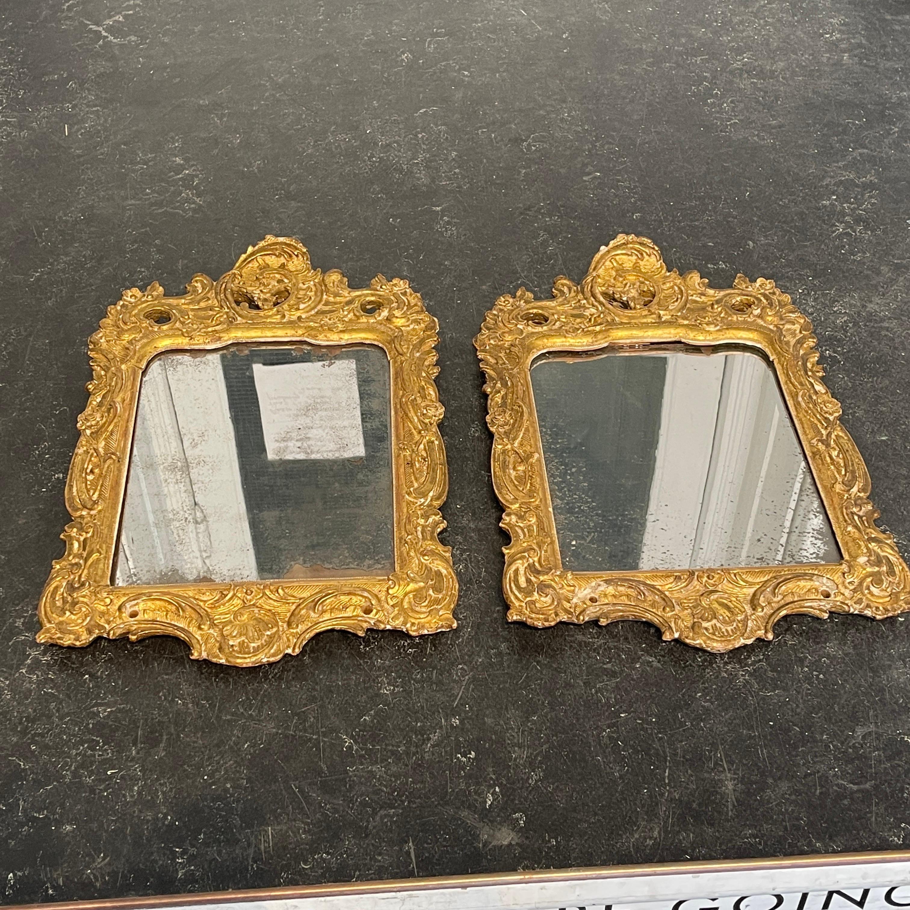 Hand-Crafted Pair of Small Gilded Rococo Wall Mirrors, Denmark circa 1780 For Sale