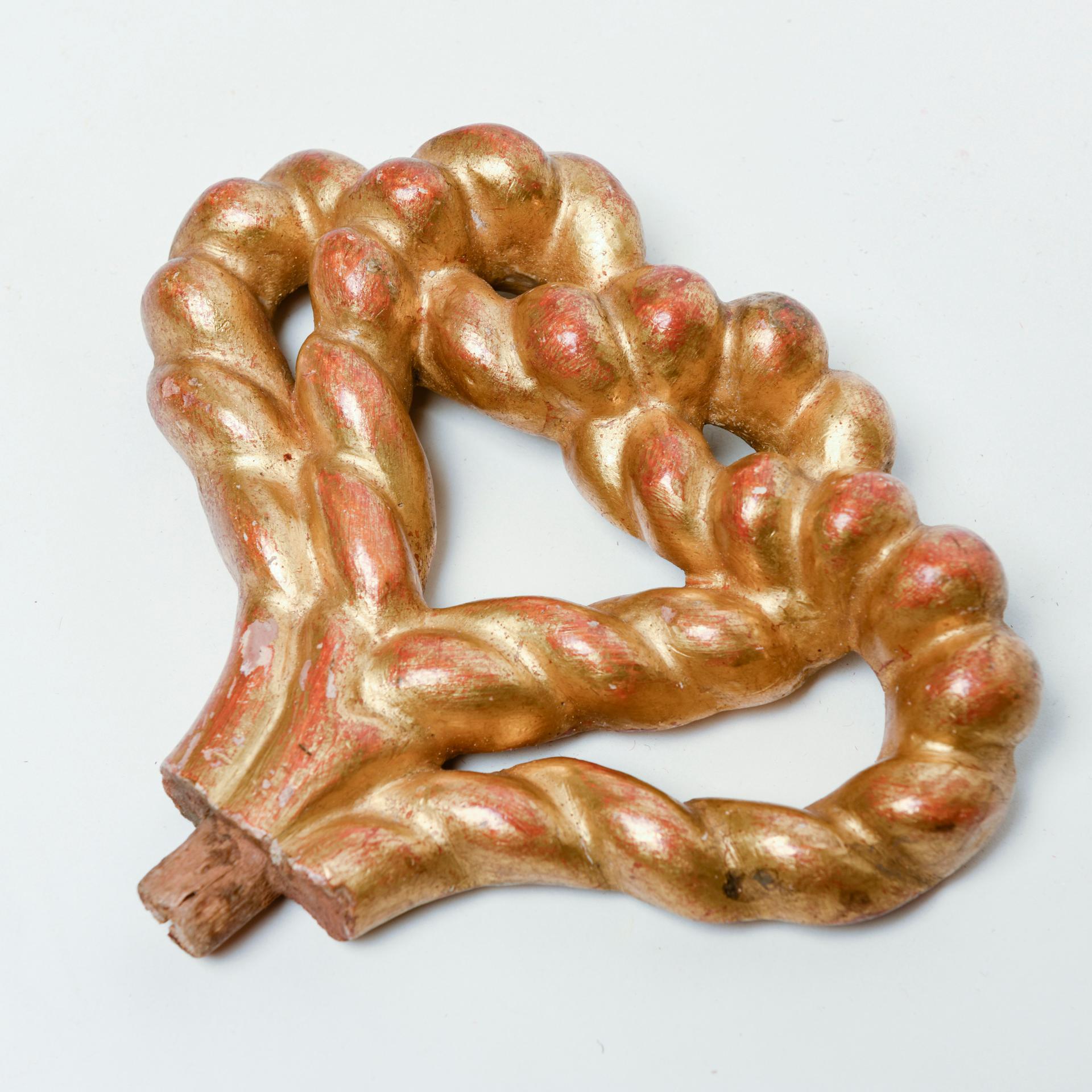 Paar kleine vergoldete Holzfriese im Angebot 2