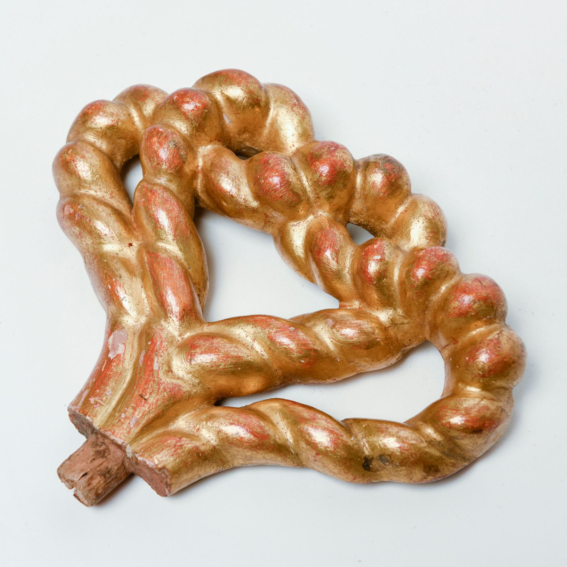 Paar kleine vergoldete Holzfriese im Angebot 1