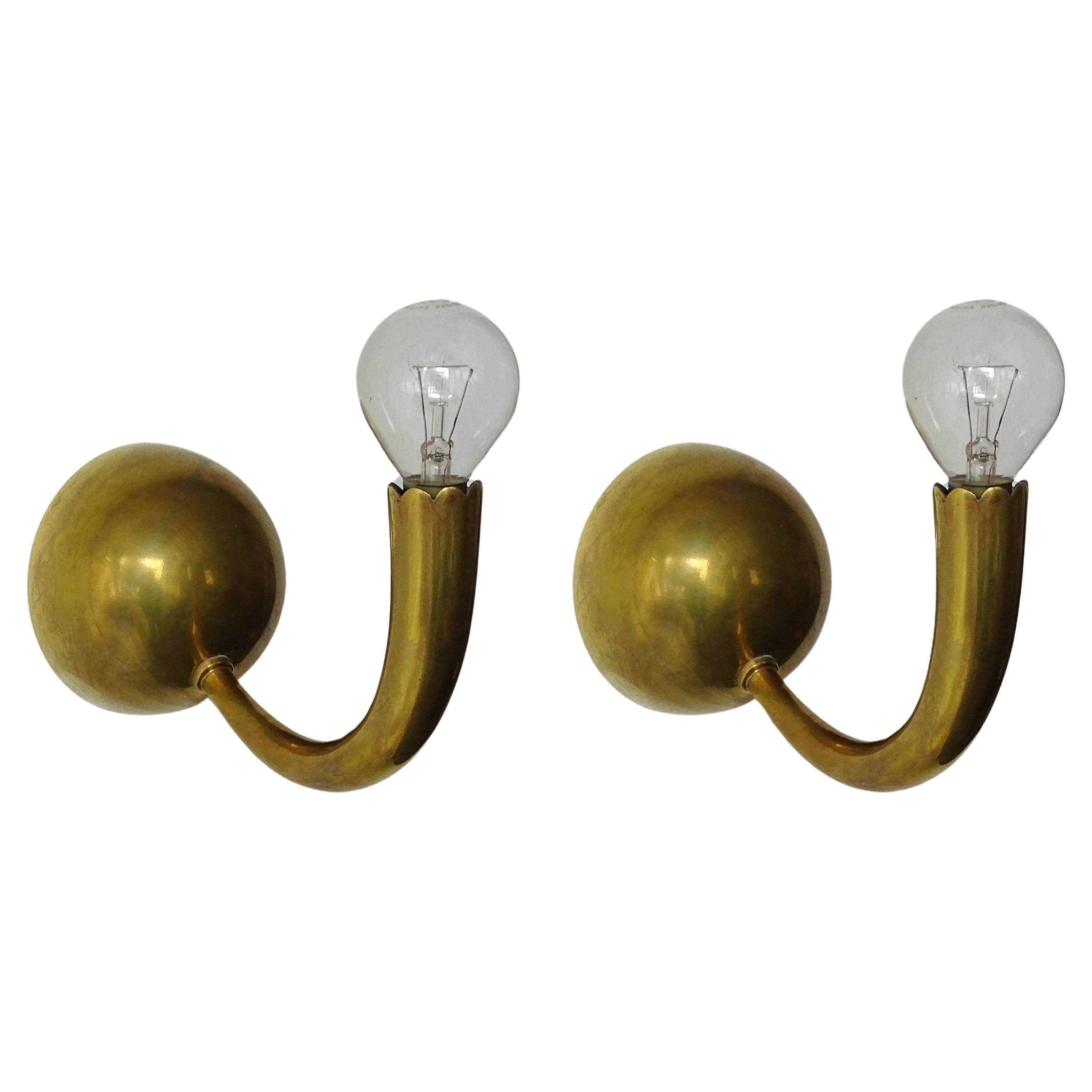 Pair of Small Italian 1930s Art Deco Brass Wall Lamps  For Sale