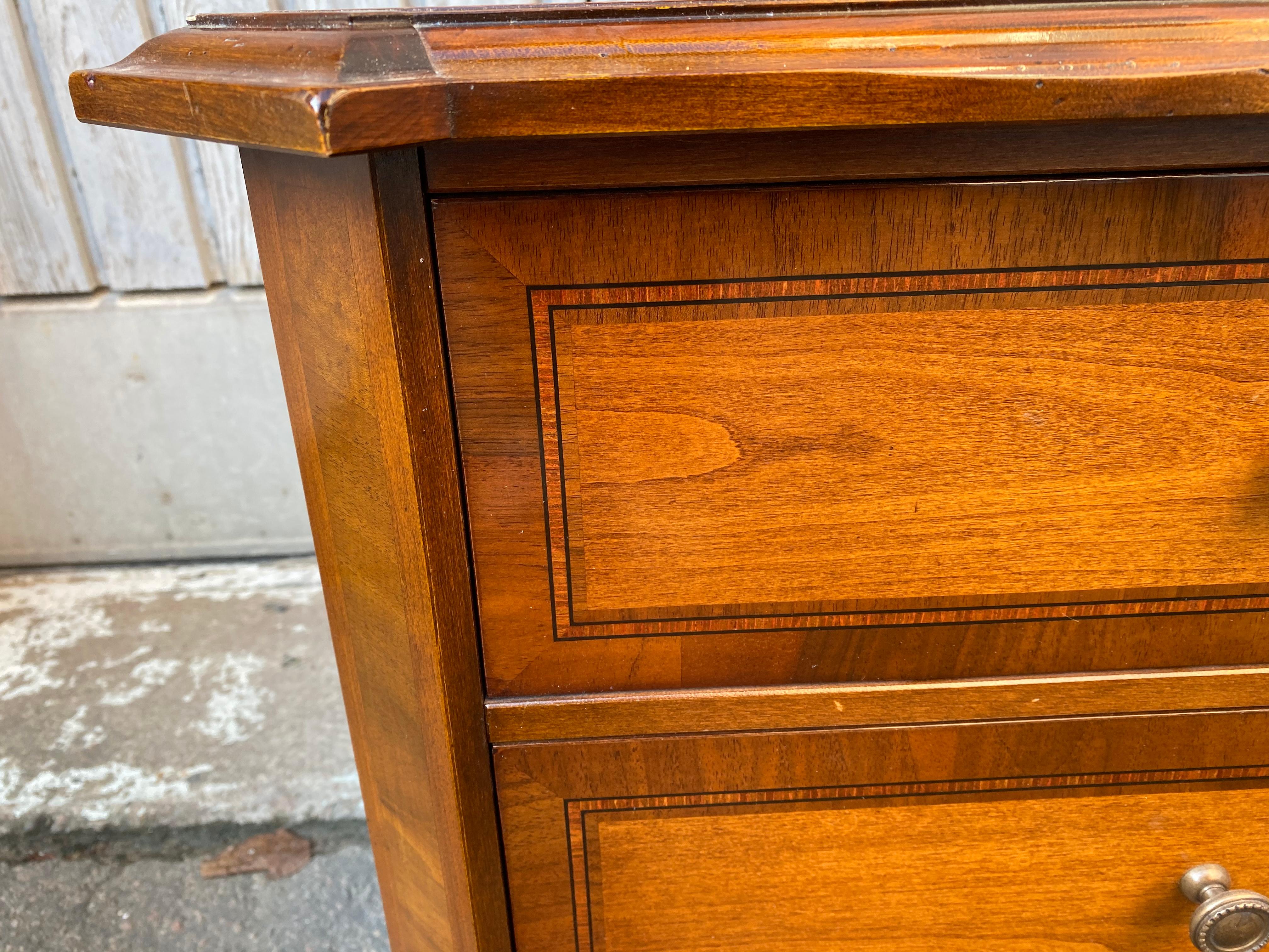 Pair of Small Italian Chests of Drawer in Walnut For Sale 2