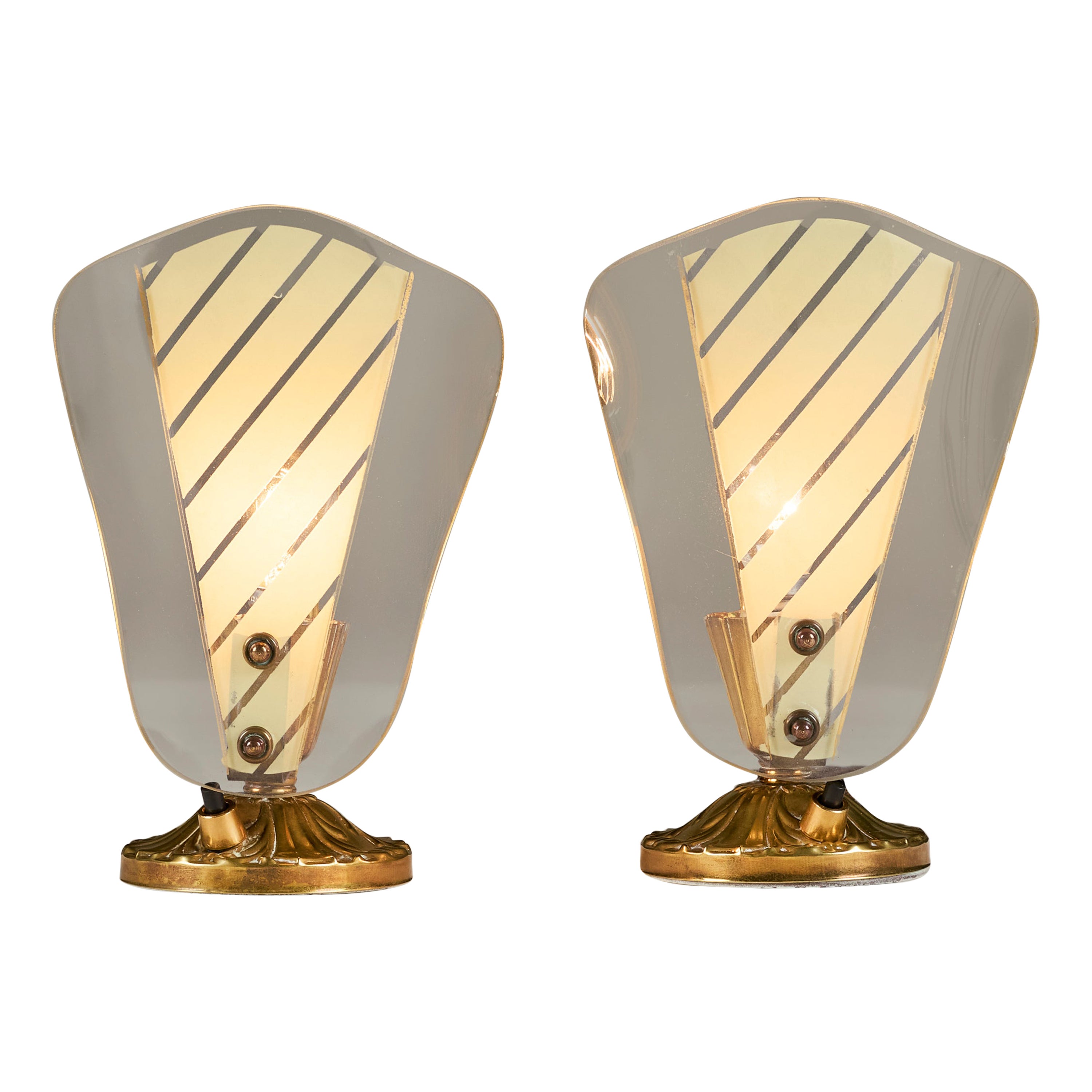 Paire de petites lampes de table italiennes en verre et laiton avec verre rayé en vente