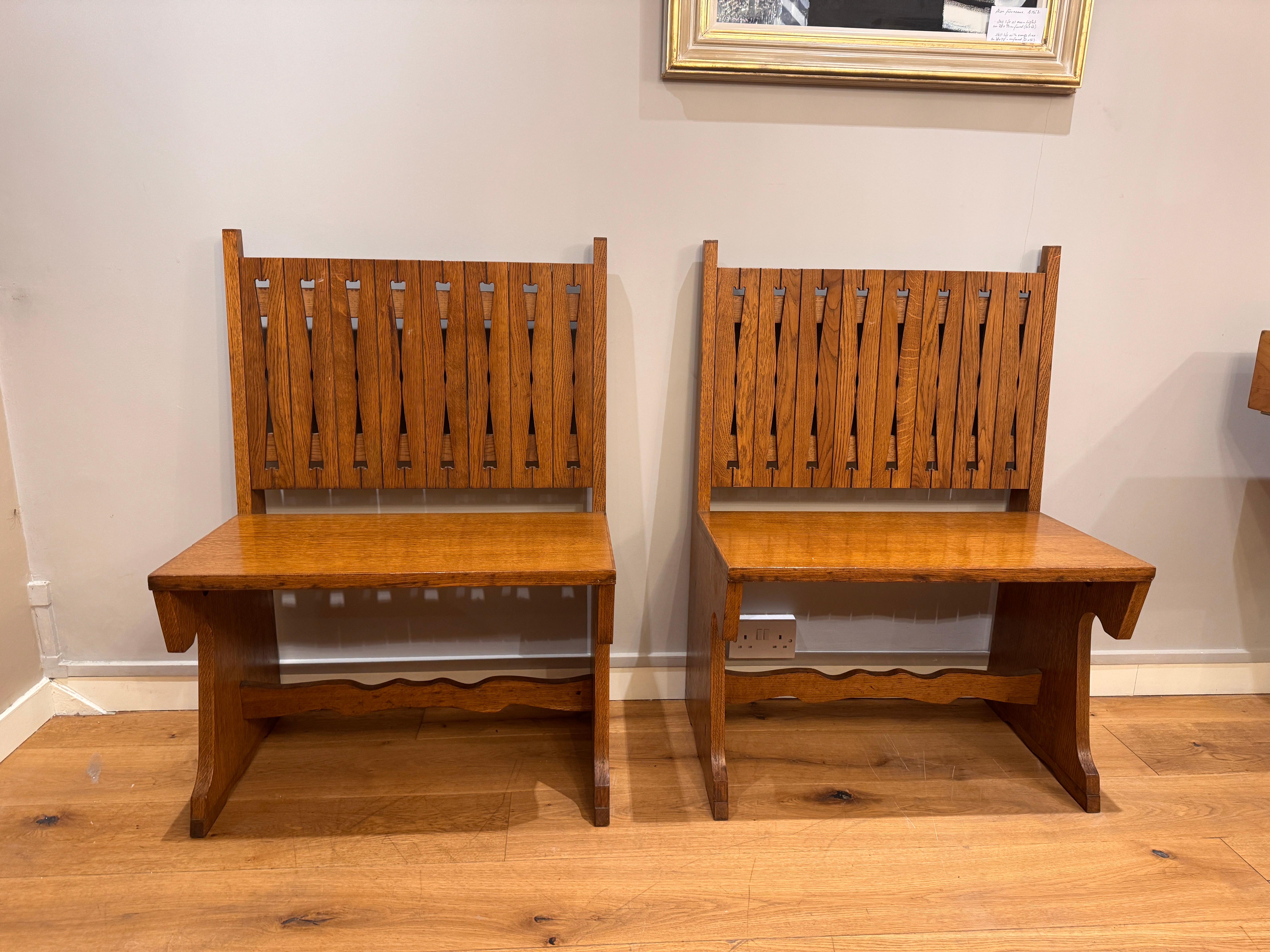 Pair of small Italian oak hallway benches For Sale 5