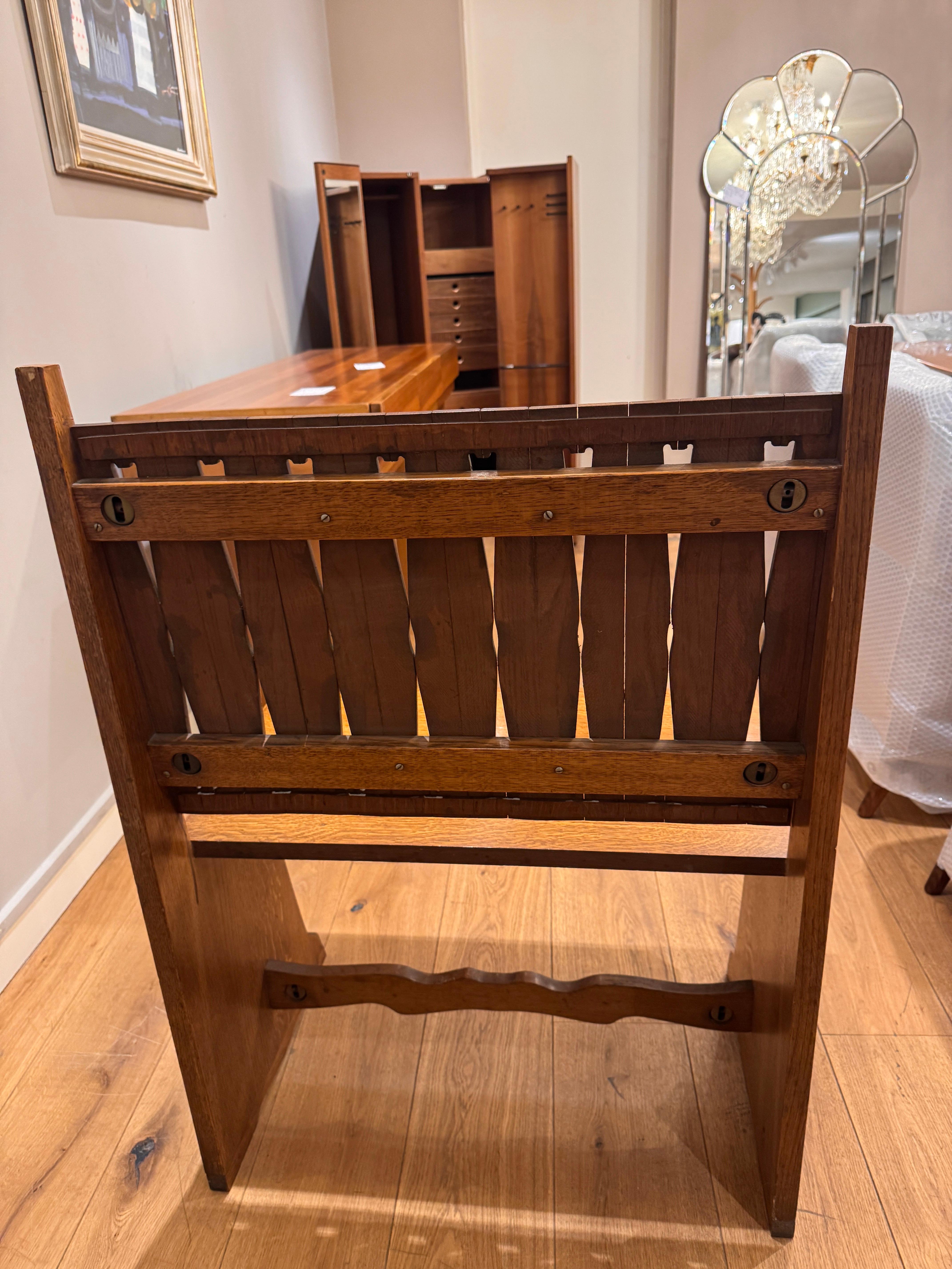 Pair of small Italian oak hallway benches For Sale 1