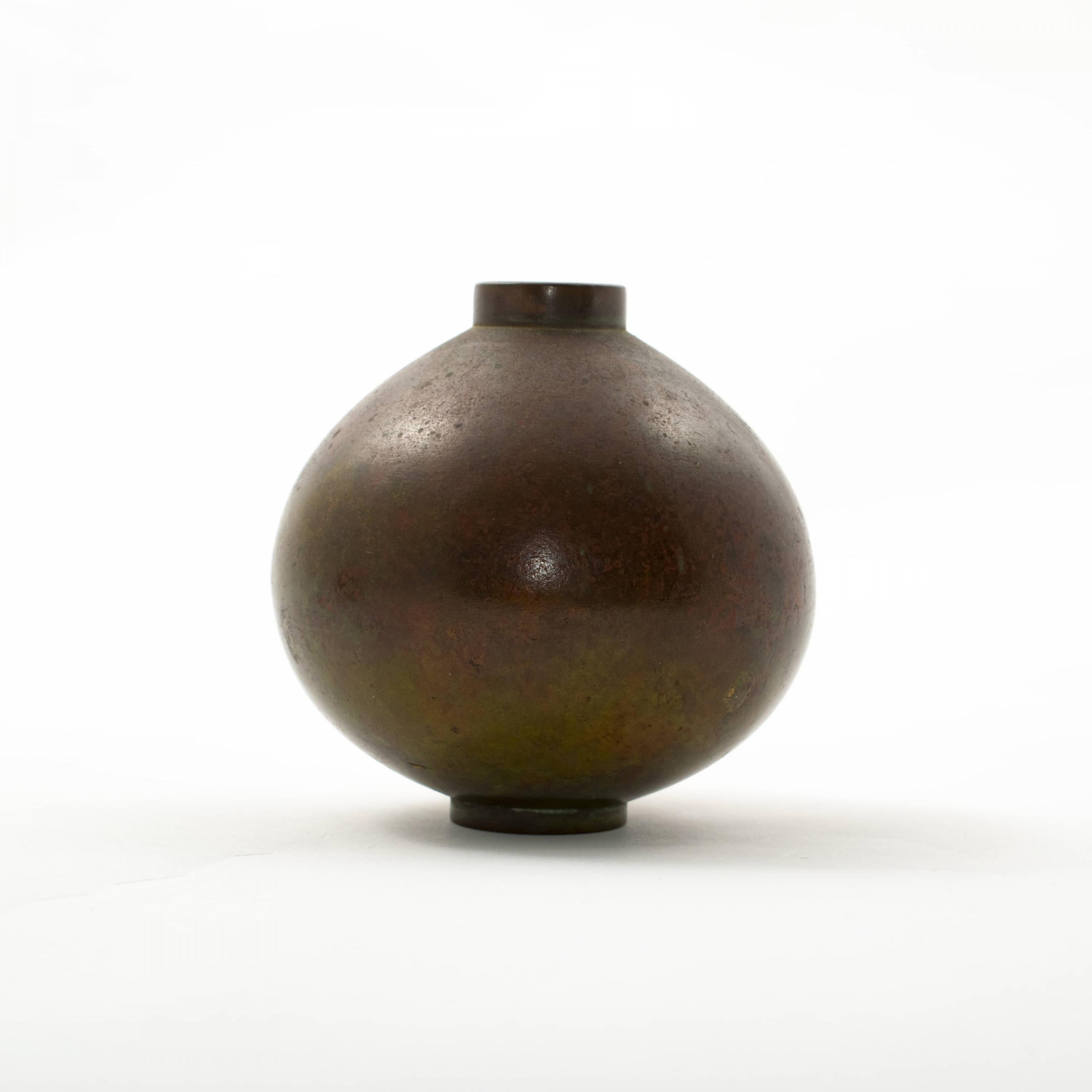 20th Century Pair of Small Japanese Ikebana Bronze Vases by Hasegawa Gasen