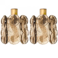 Coppia di piccoli lampadari Kalmar in vetro fumé con volute di agrumi, Austria, anni '60