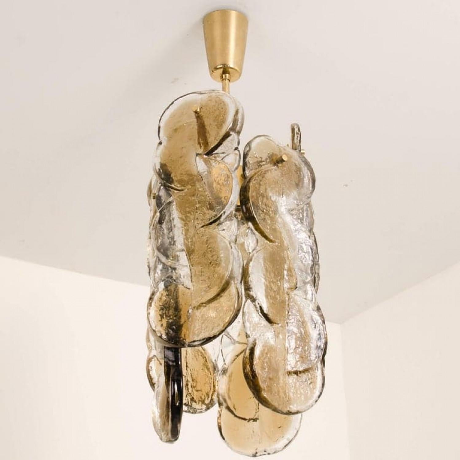 XX secolo Pair of Small Kalmar Chandeliers Citrus Swirl Smoked Glass, Austria, 1960s in vendita