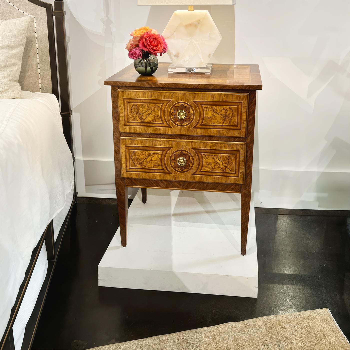 Vietnamese Pair of Small Louis XVI Style Burl Nightstands For Sale