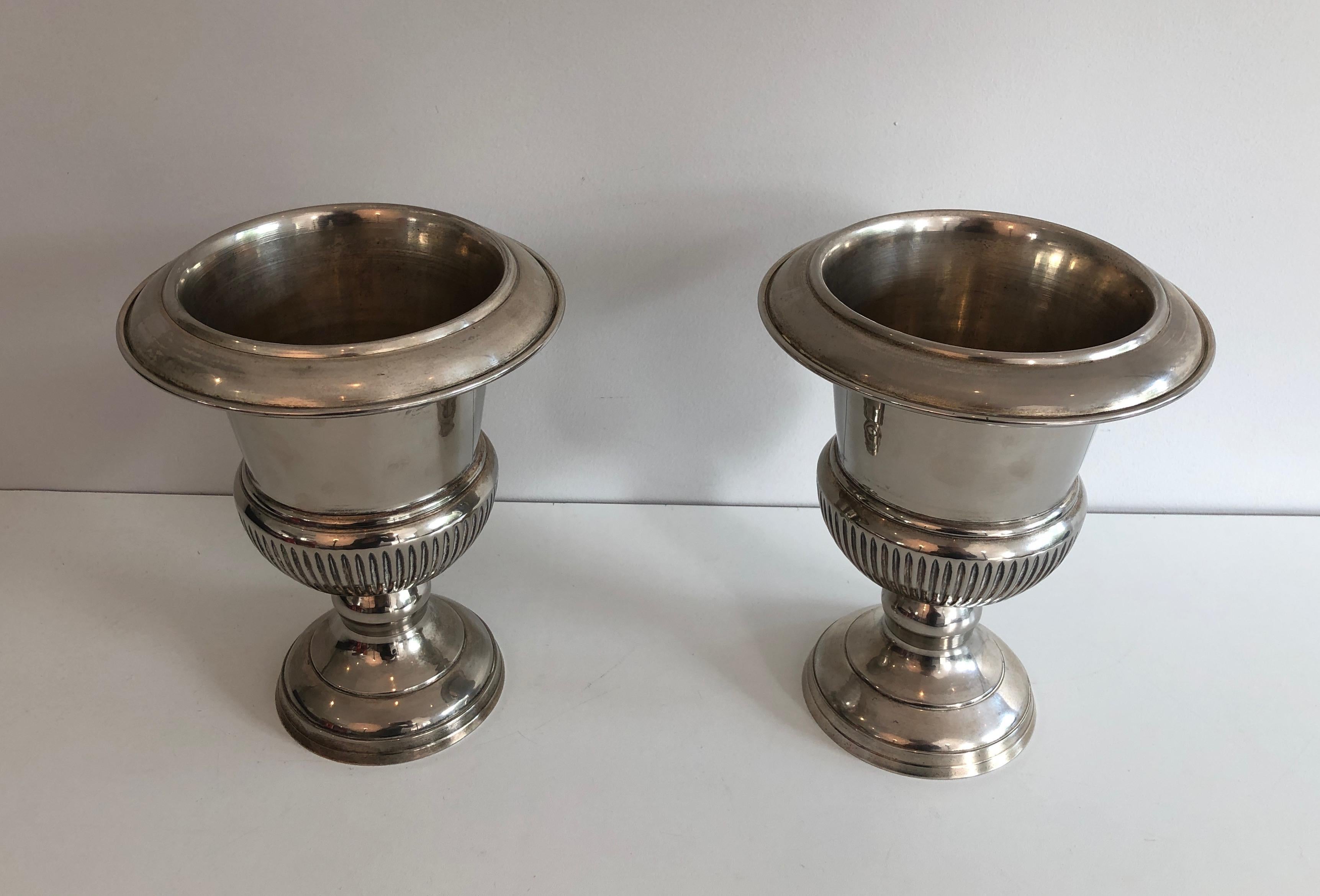 Pair of Small Medicis Style Silvered Metal Champagne Bucket, French, circa 1940 For Sale 4