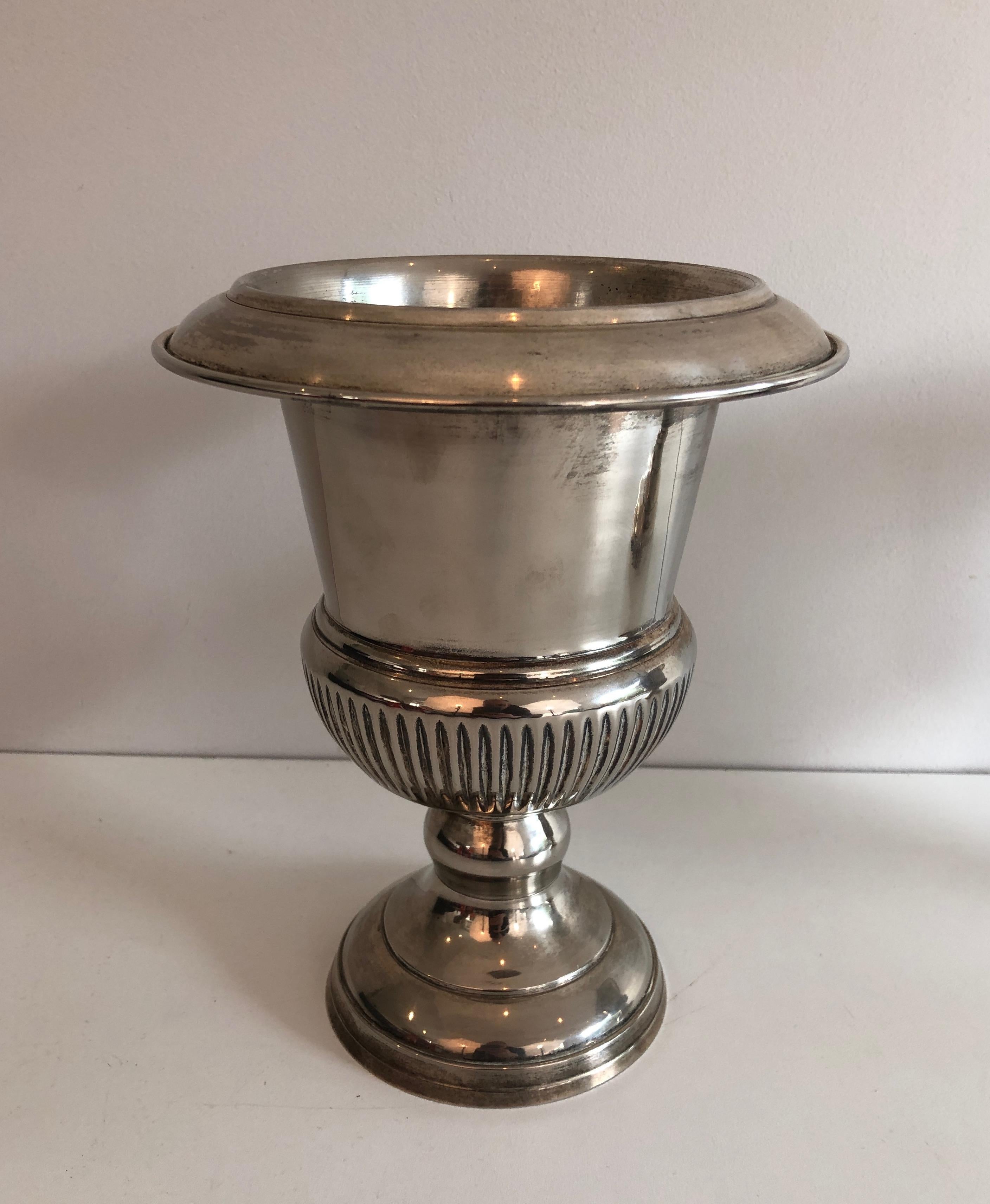 Pair of Small Medicis Style Silvered Metal Champagne Bucket, French, circa 1940 For Sale 8