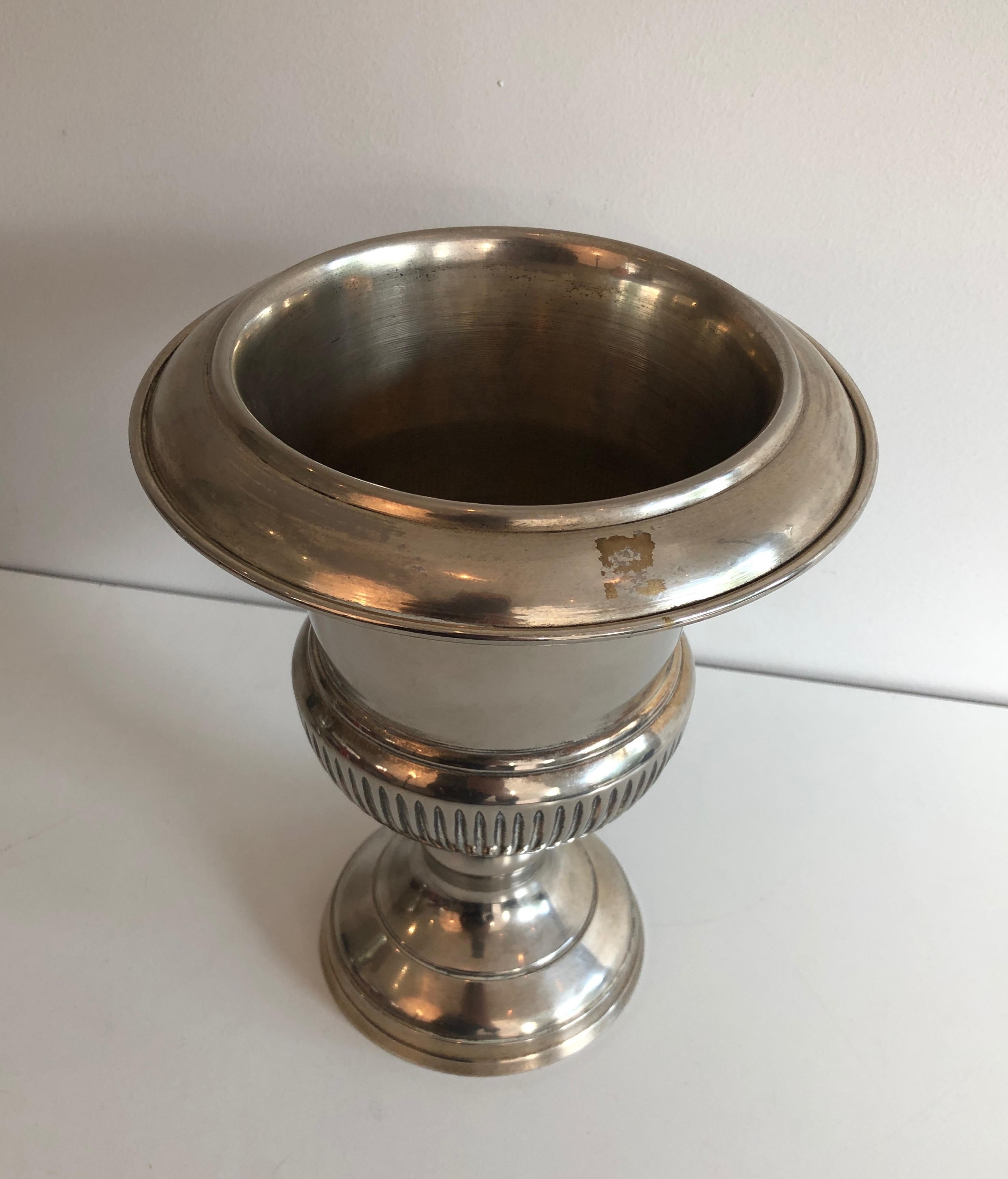 Pair of Small Medicis Style Silvered Metal Champagne Bucket, French, circa 1940 For Sale 10