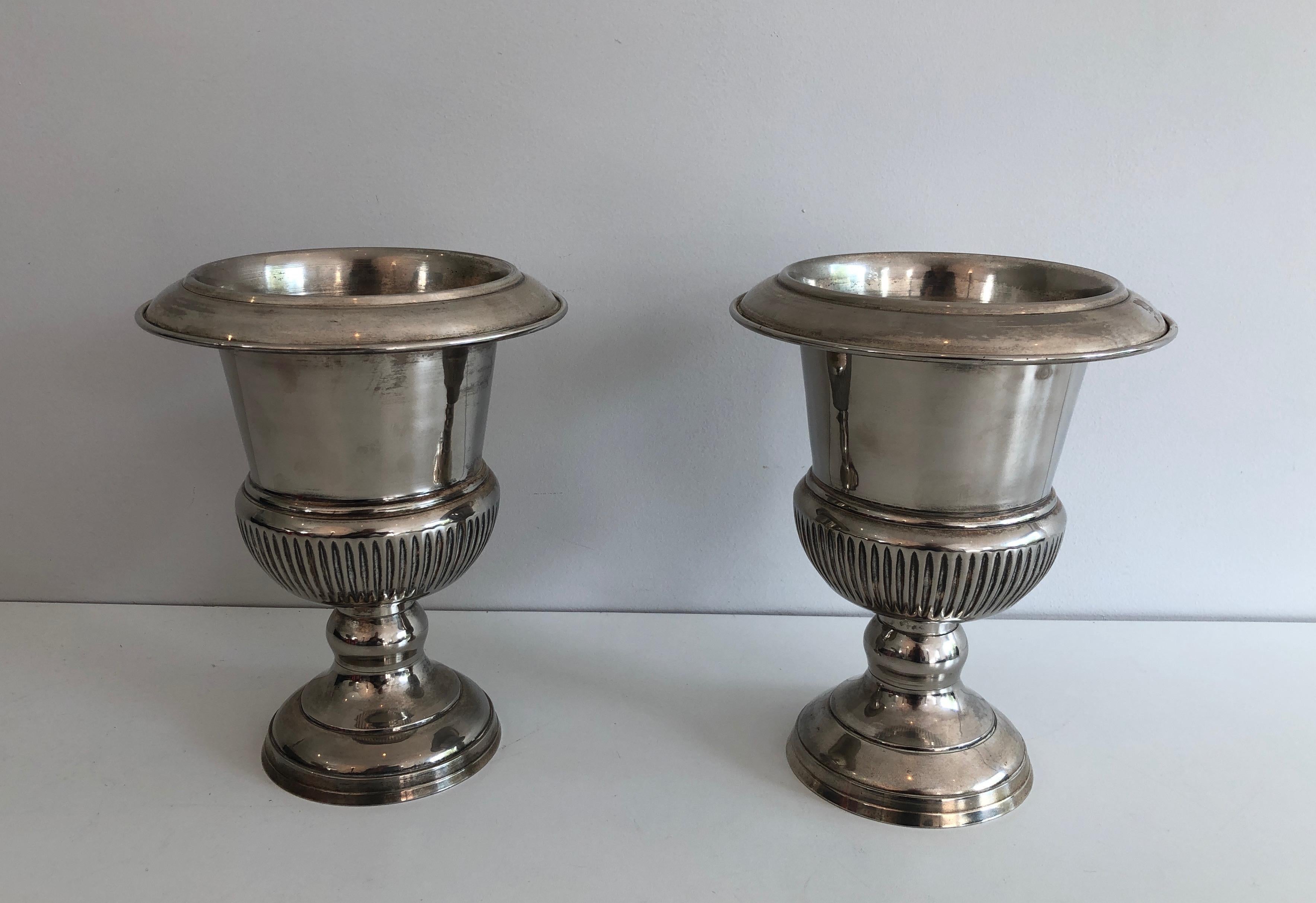 Pair of Small Medicis Style Silvered Metal Champagne Bucket, French, circa 1940 For Sale 14
