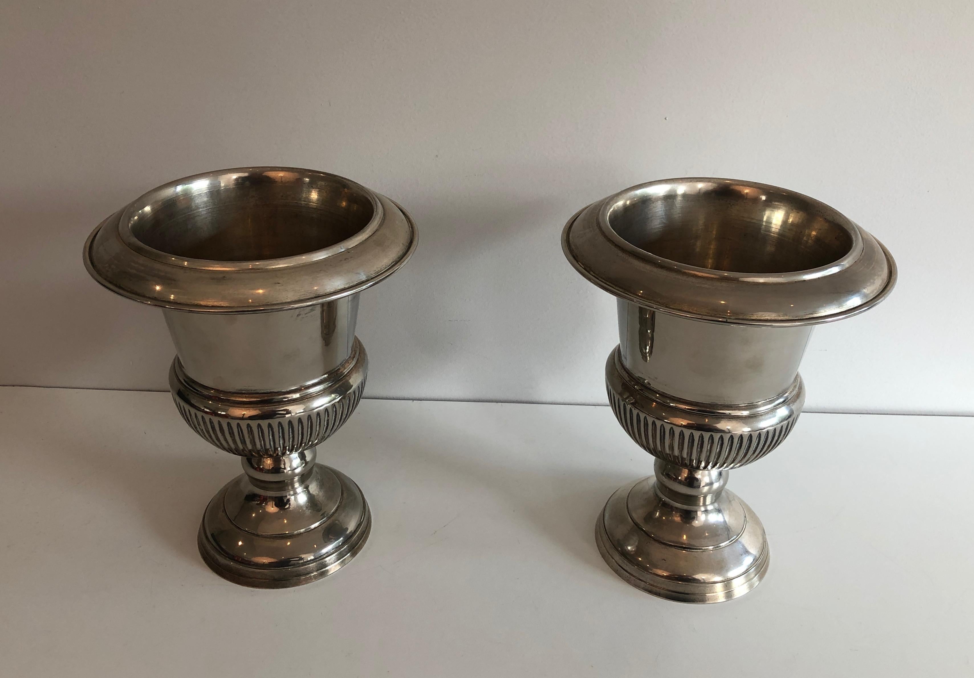 Neoclassical Pair of Small Medicis Style Silvered Metal Champagne Bucket, French, circa 1940 For Sale