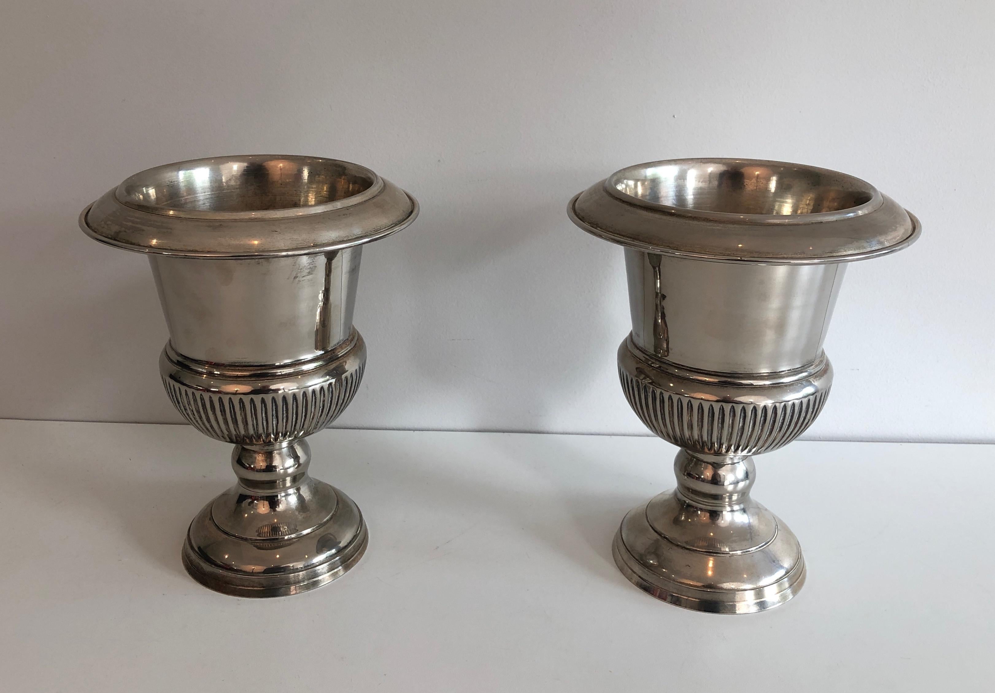 Pair of Small Medicis Style Silvered Metal Champagne Bucket, French, circa 1940 For Sale 3