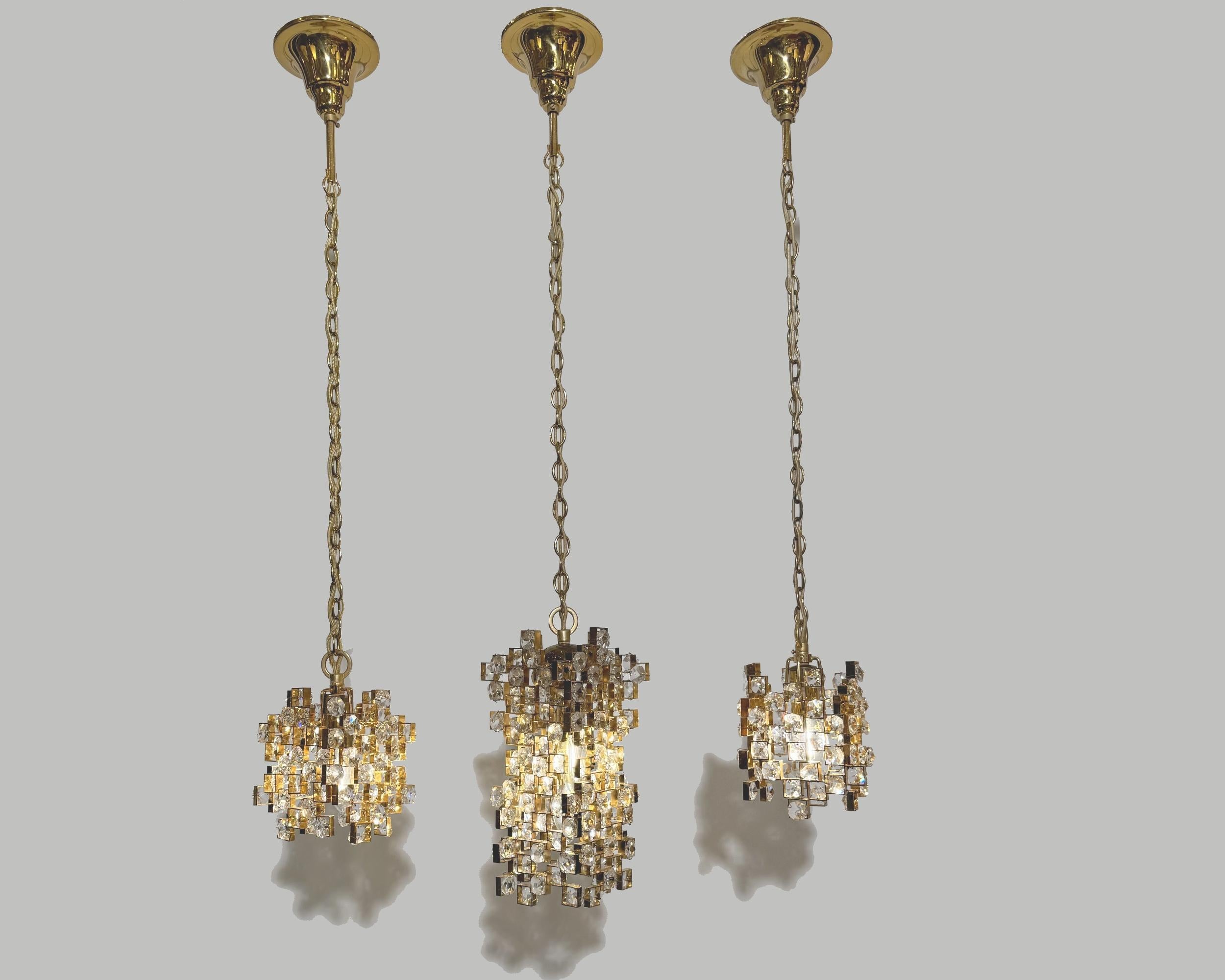 Pair of small modernist chandeliers by Palme & Walter, Palwa, Germany circa 1960 In Good Condition For Sale In Paris, FR