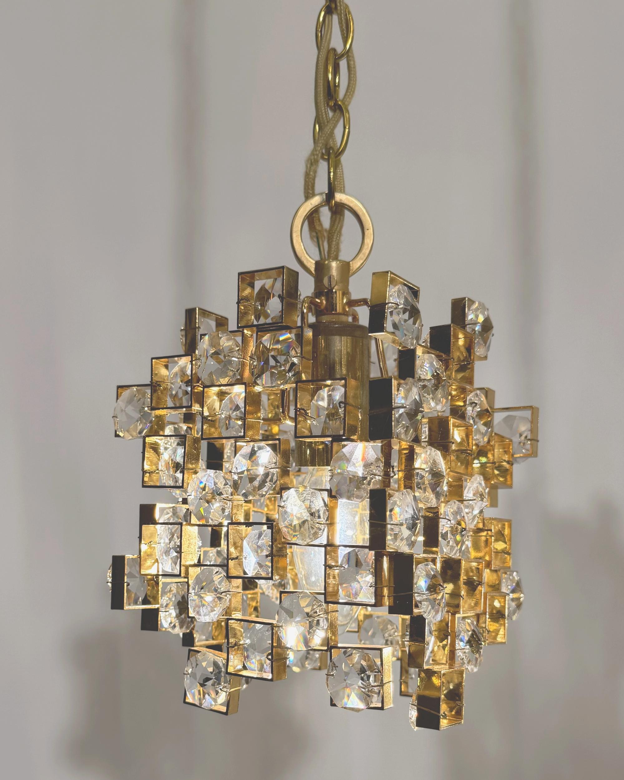 Mid-20th Century Pair of small modernist chandeliers by Palme & Walter, Palwa, Germany circa 1960 For Sale