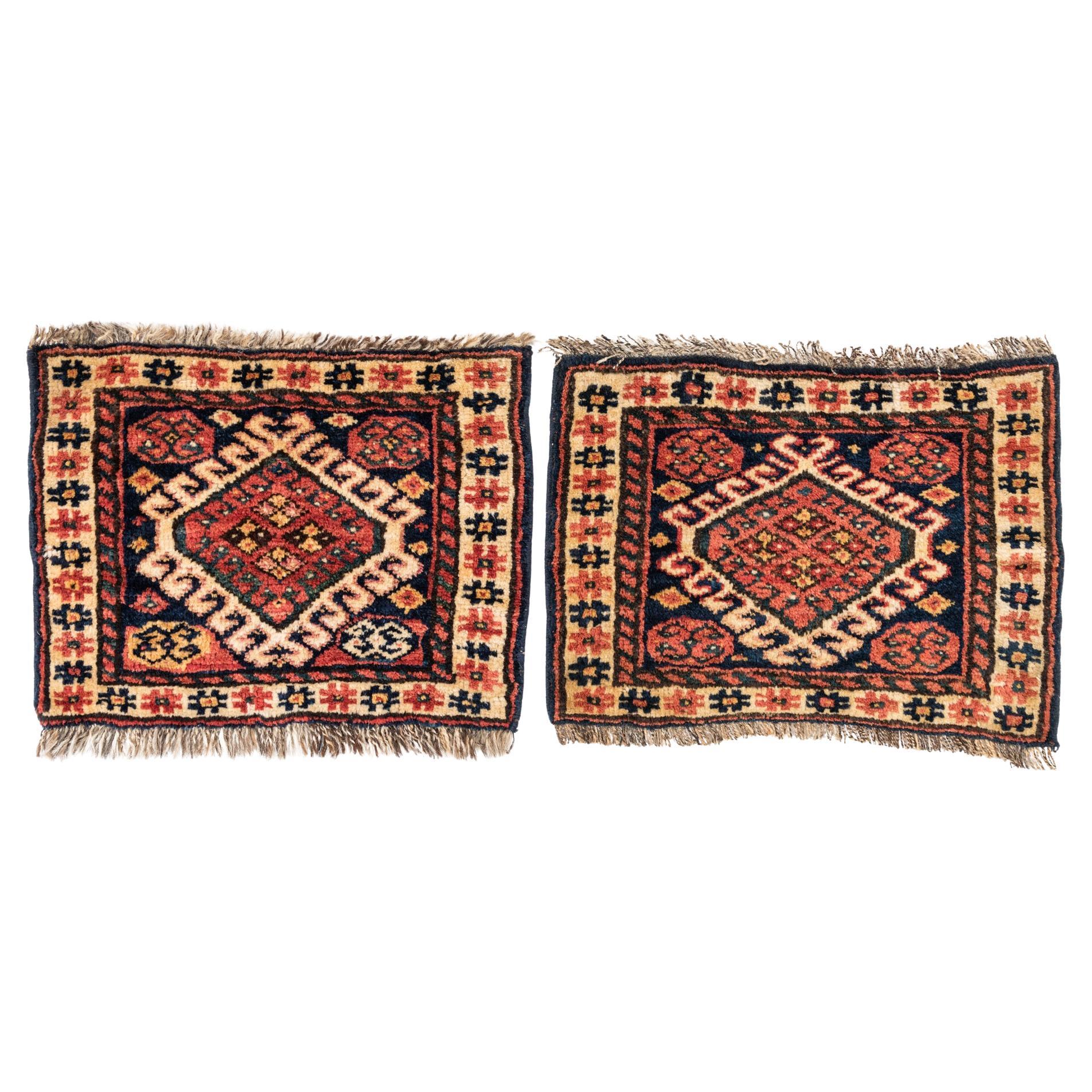 Paire de petits tapis nomatiques