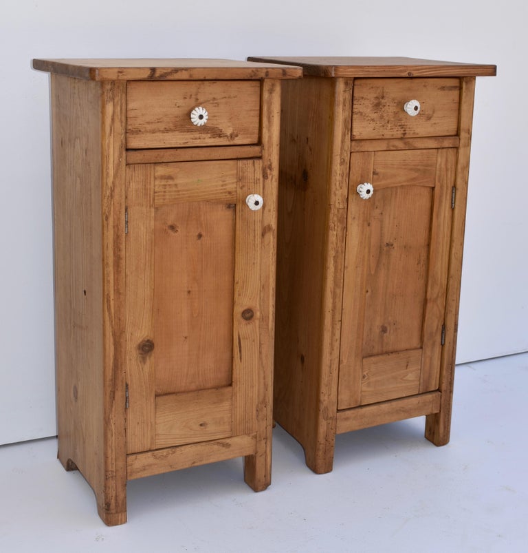 Pair of Small Pine Nightstands at 1stDibs
