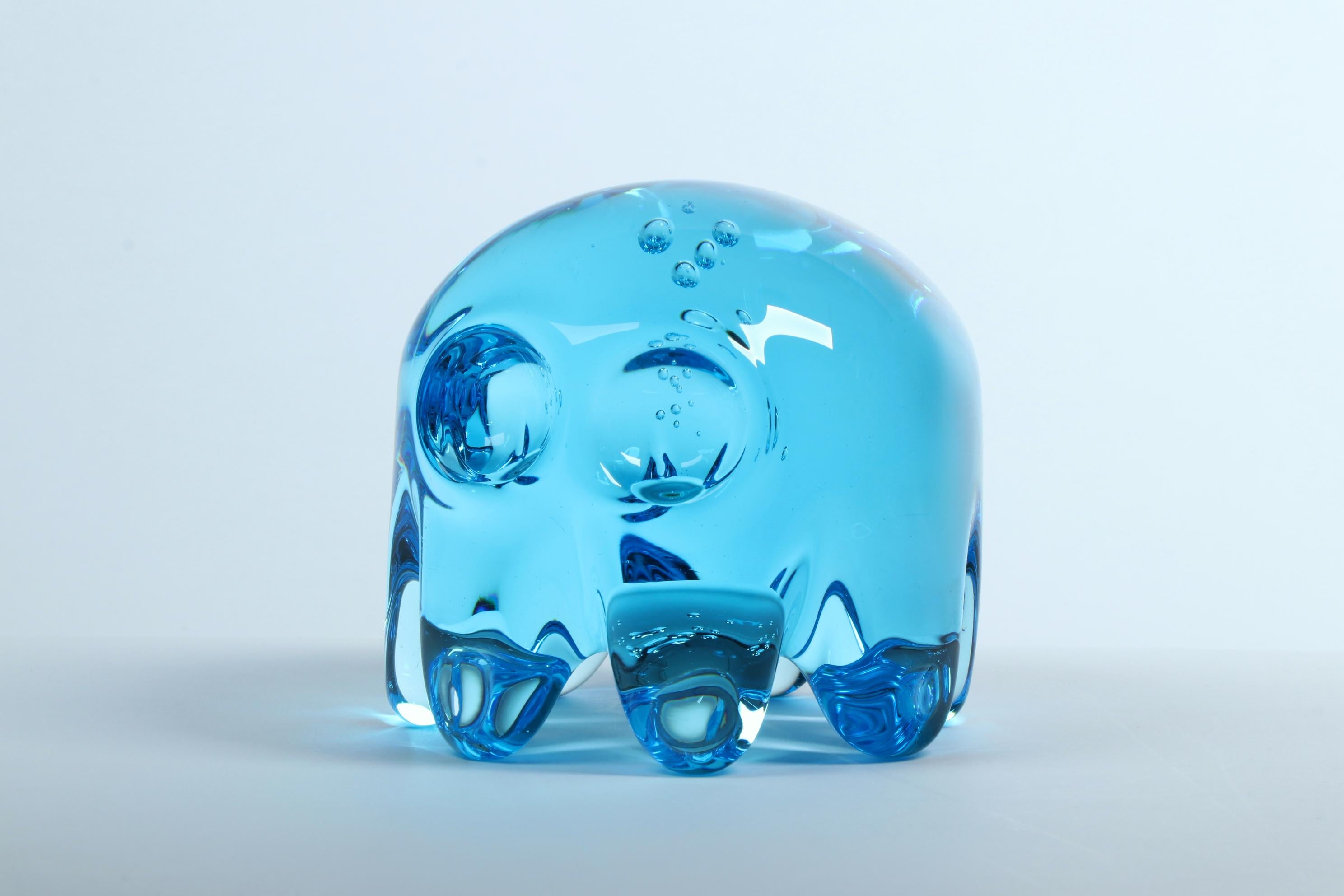 Contemporary Pair of Small Pink & Blue Glass Pac-Man Ghost Glass Sculptures by Dylan Martinez For Sale