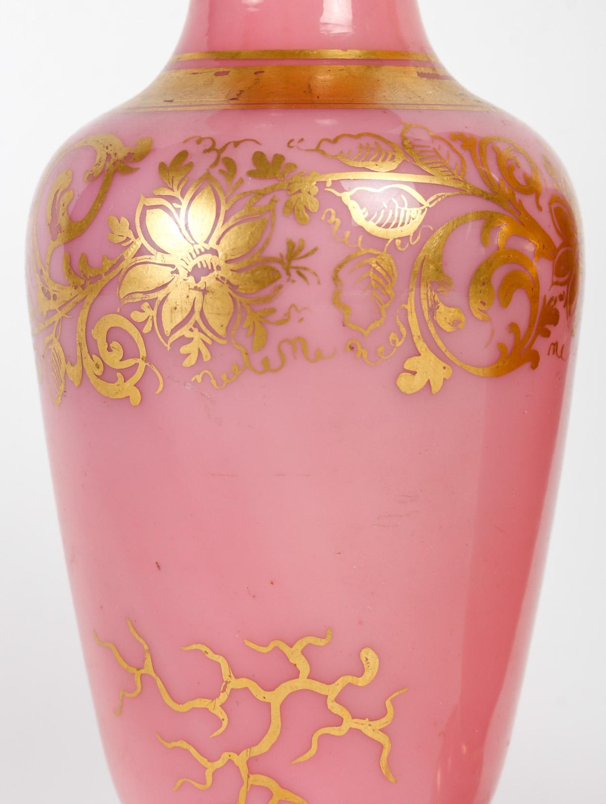 Pair of Small Pink Opaline Vases, 19th Century. In Good Condition In Saint-Ouen, FR