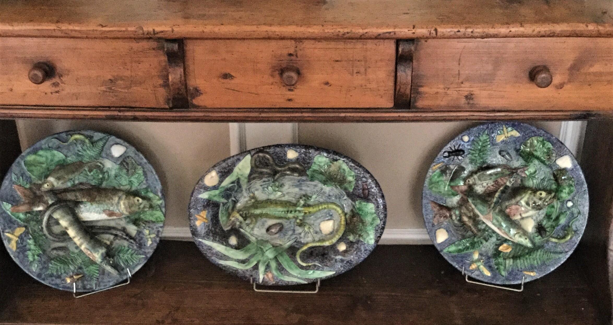 Pair of Small Portuguese Majolica Palissy Wall Fishs Platter Jose Alves Cunha For Sale 7