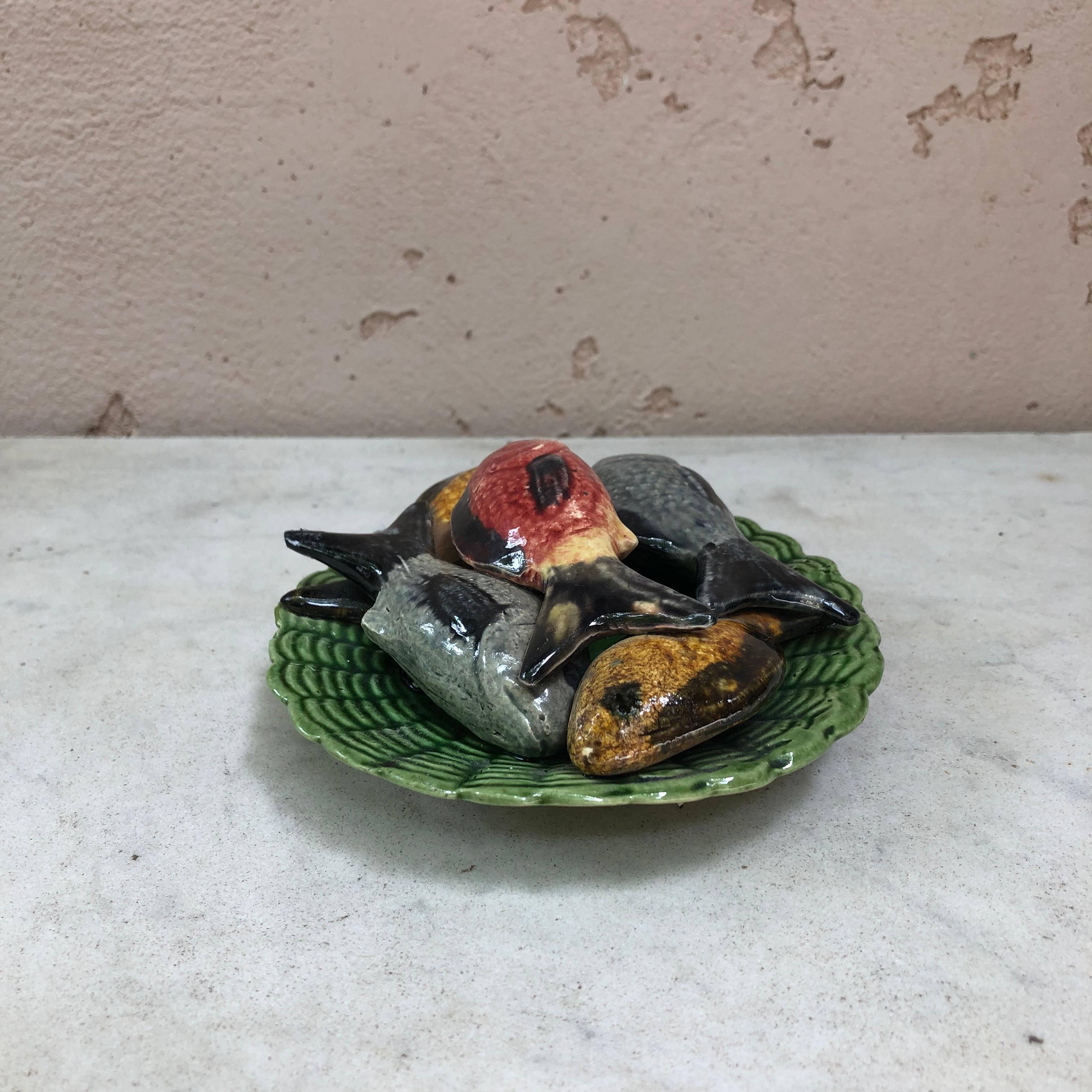 Early 20th Century Pair of Small Portuguese Majolica Palissy Wall Fishs Platter Jose Alves Cunha For Sale