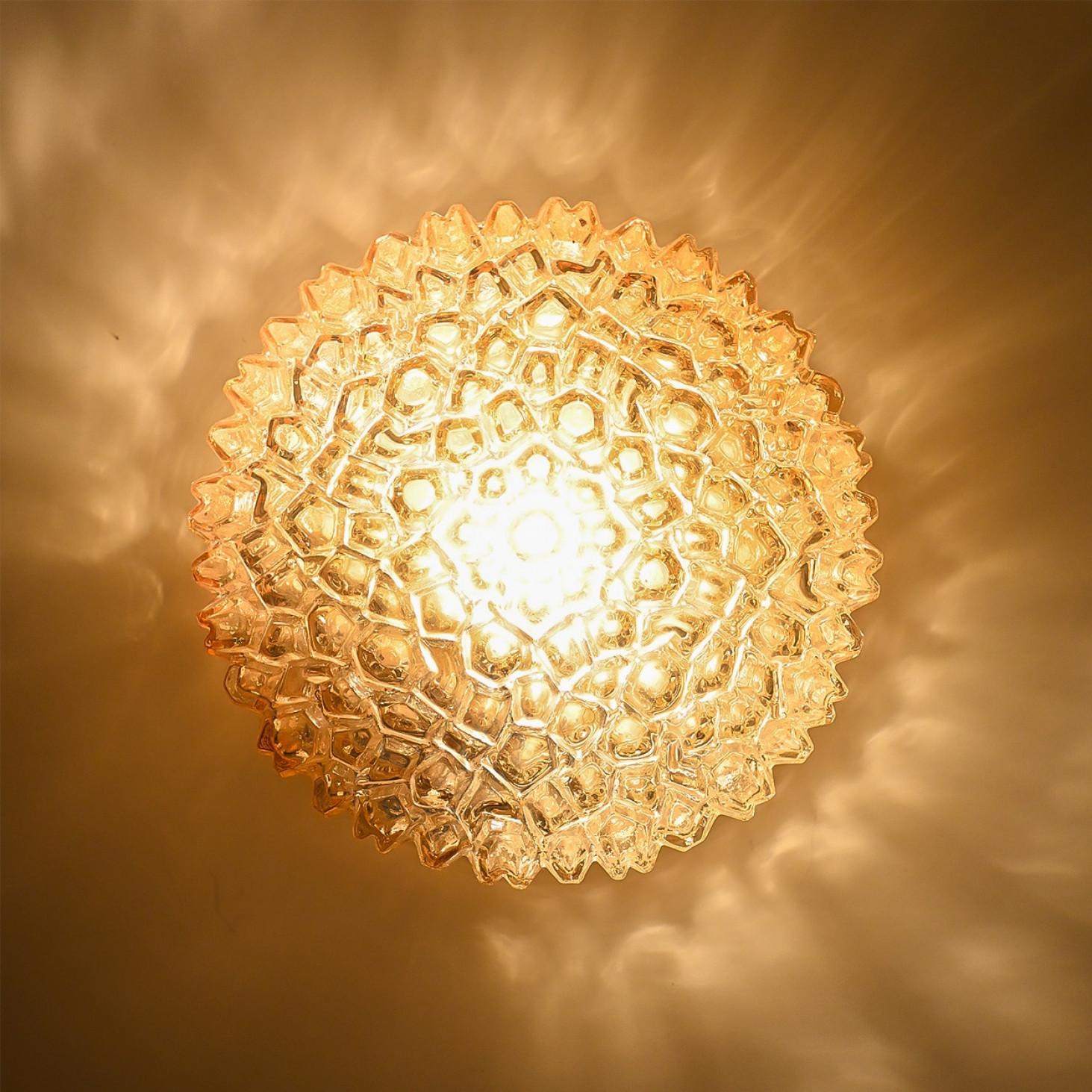 Pair of Small Round Clear Textured Glass Wall Light, Limburg In Good Condition For Sale In Rijssen, NL