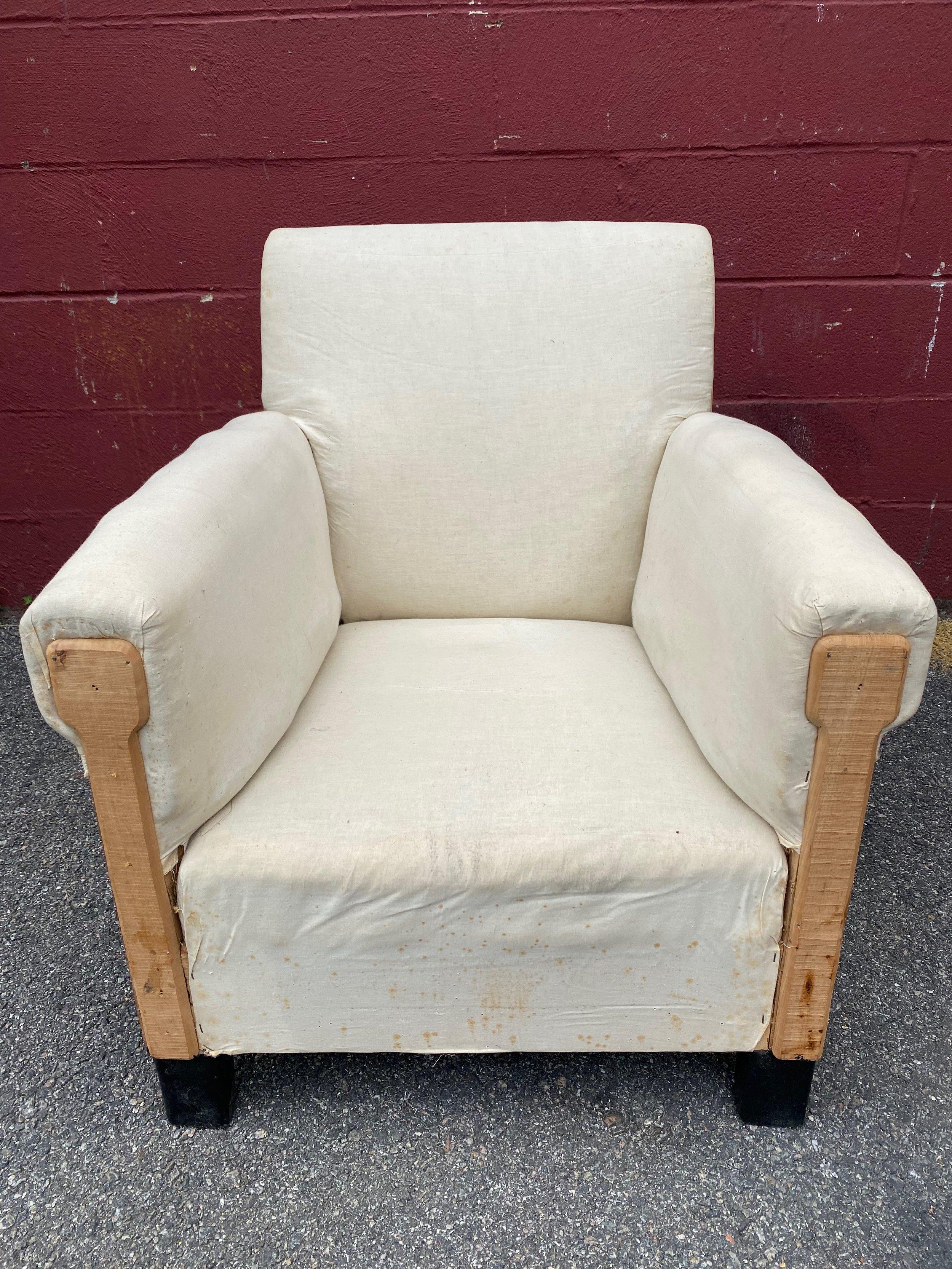 Pair of Small Scale 1950s French Mid Century Modern Club Chairs in Muslin In Good Condition In Buchanan, NY