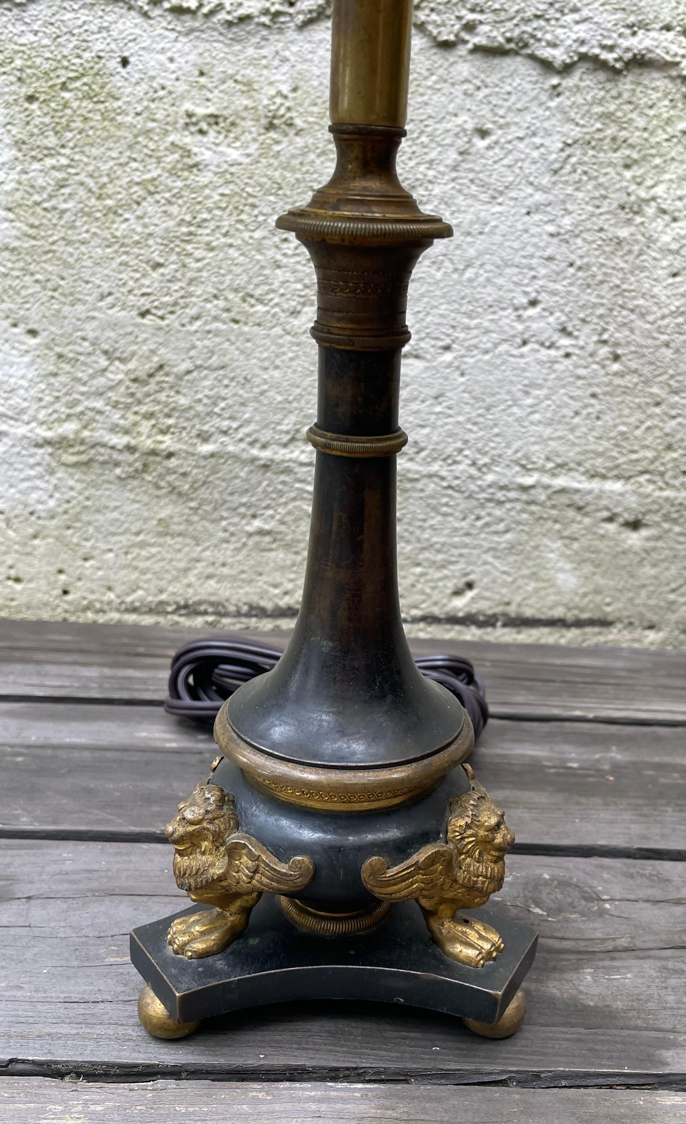 Cast Pair of Small Scale Bronze Table Lamps, Late 19th Century, French For Sale