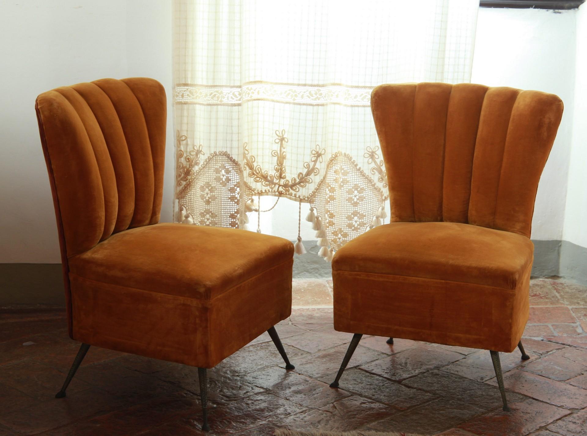 Pair of Small Scallop Chairs, Brass Cast Feet Original Velvet, Casa E Giardino 6