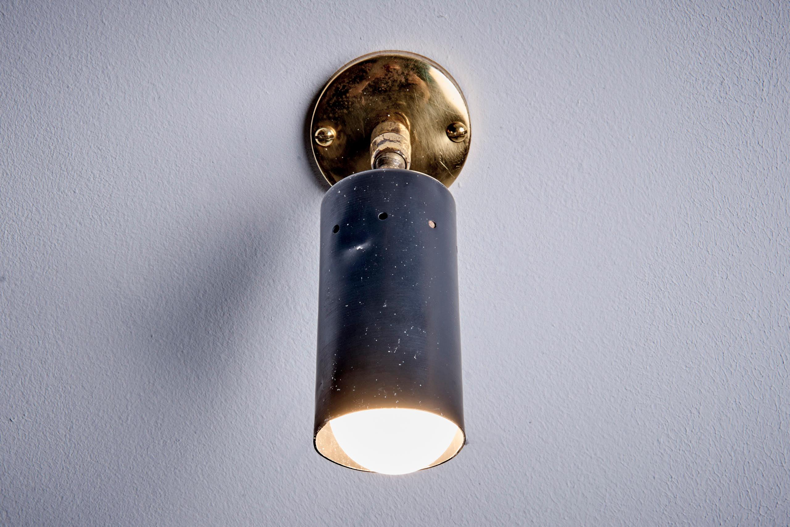 Pareja de Lámparas de Pared o Techo Regulables de Latón de Tamaño Pequeño by Parscot en venta 5