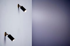 Paar kleine verstellbare Wand- oder Deckenlampen aus Messing von Parscot